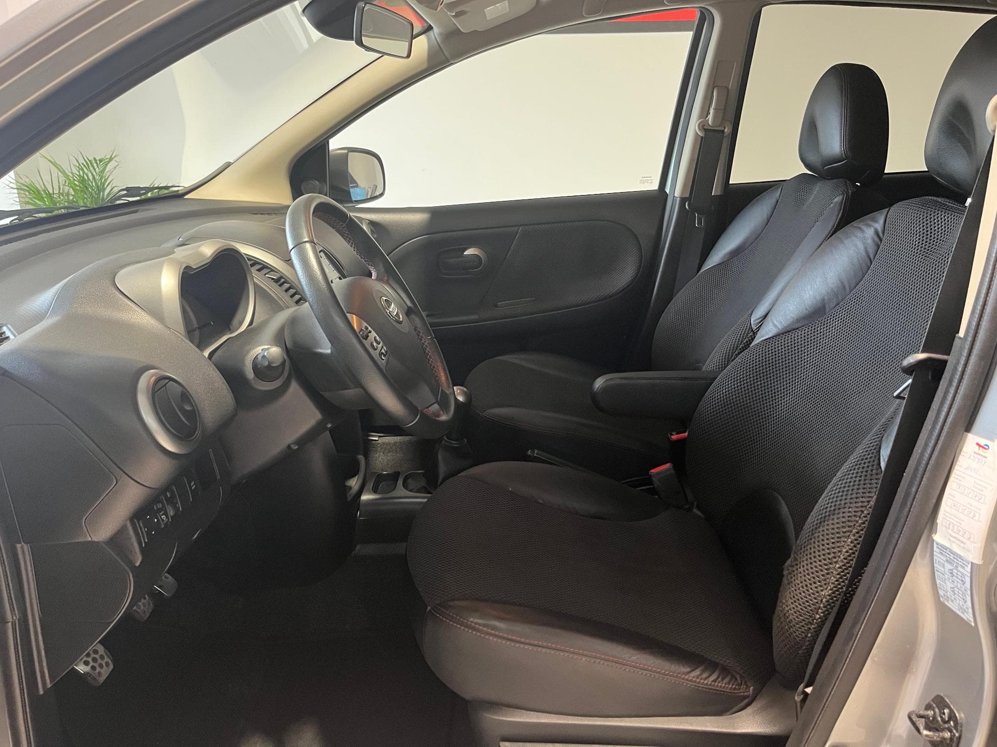 Nissan Note 1.6 Tekna (2009) - Photo 11
