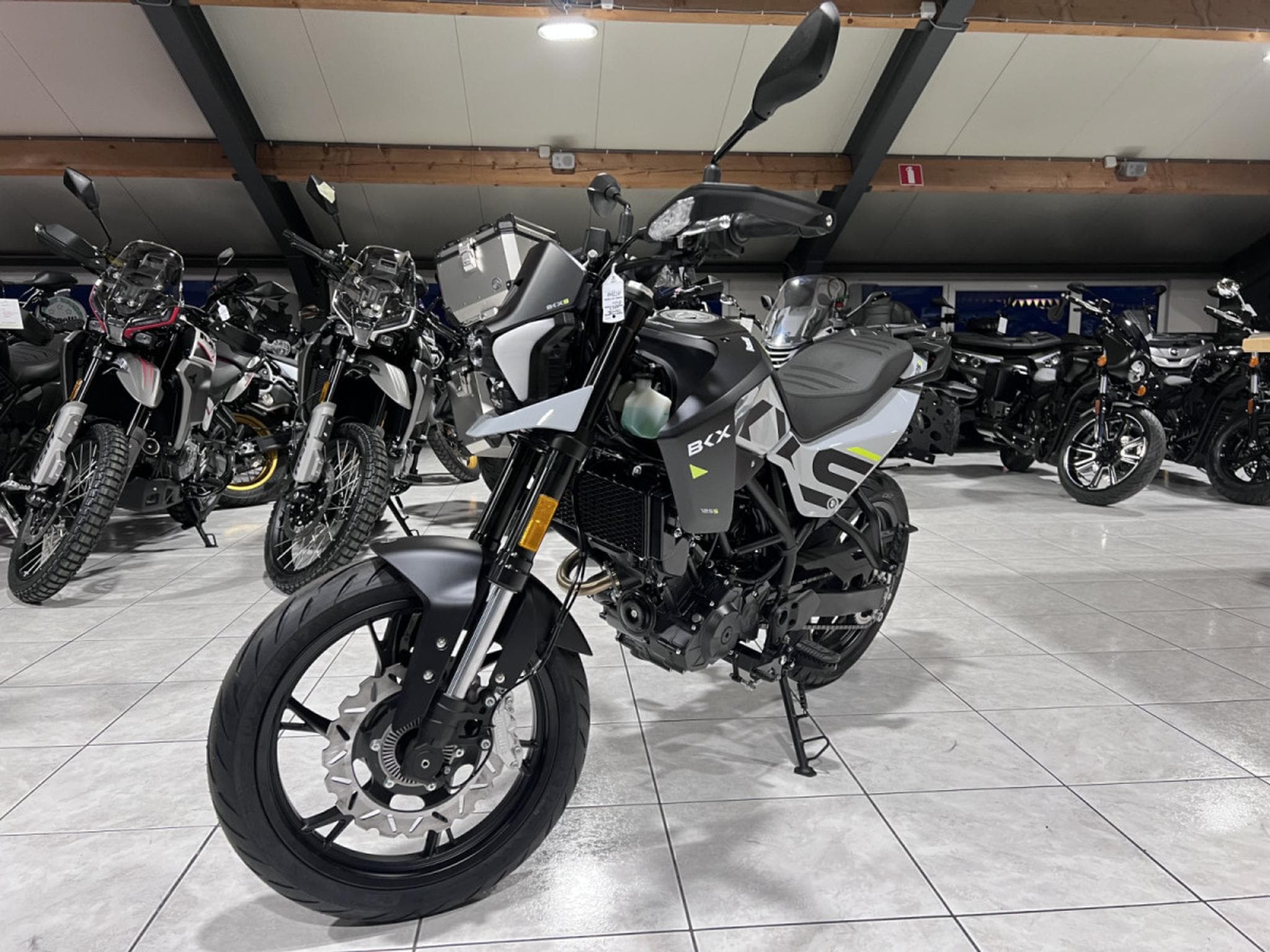 Benelli BKX 125 S (2026) - Photo 2