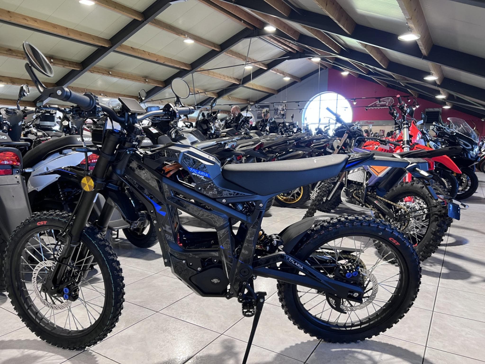 Talaria Sting 5500 Pro TL L1e Permis AM / B (2026) - Photo 4