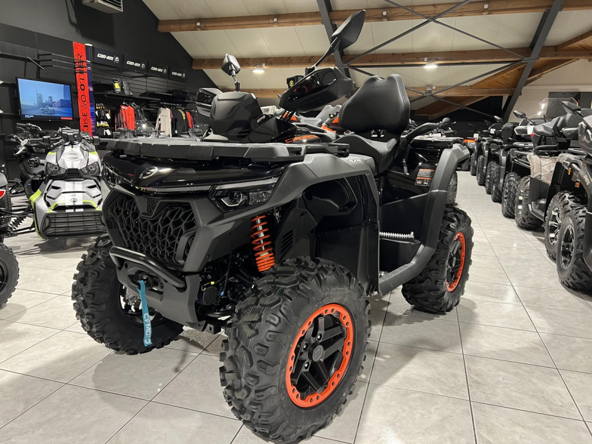 CF Moto CForce 1000 TOURING PREM.  T3 AGRI ABS - 105 KM/H (2025) - Photo 2