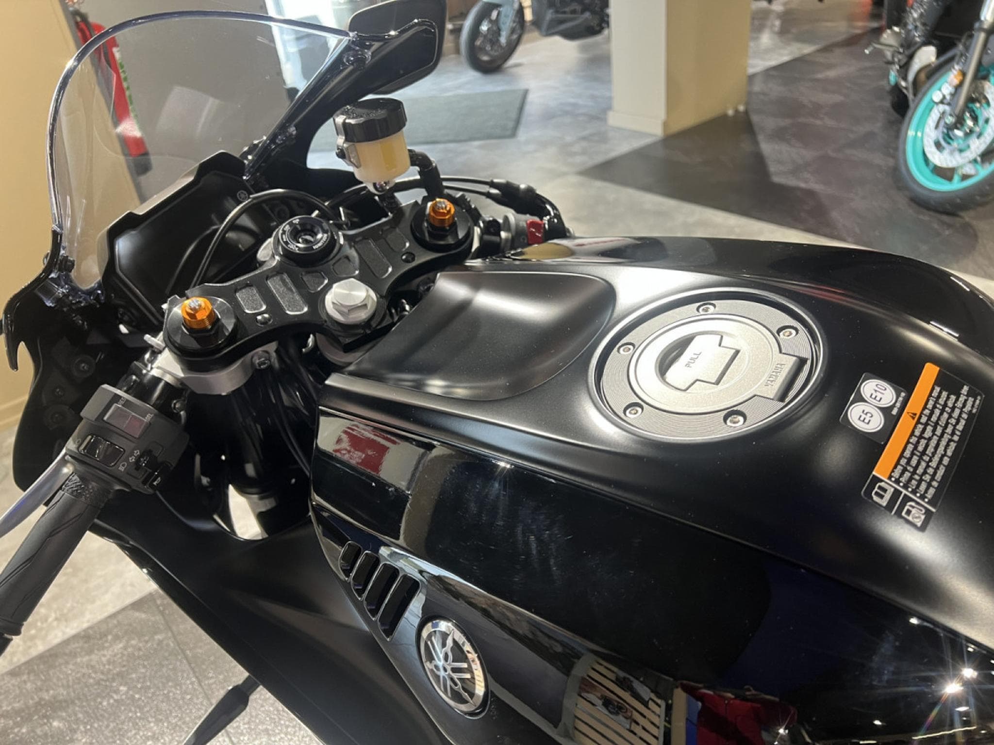 Yamaha R7 (2026) - Photo 5