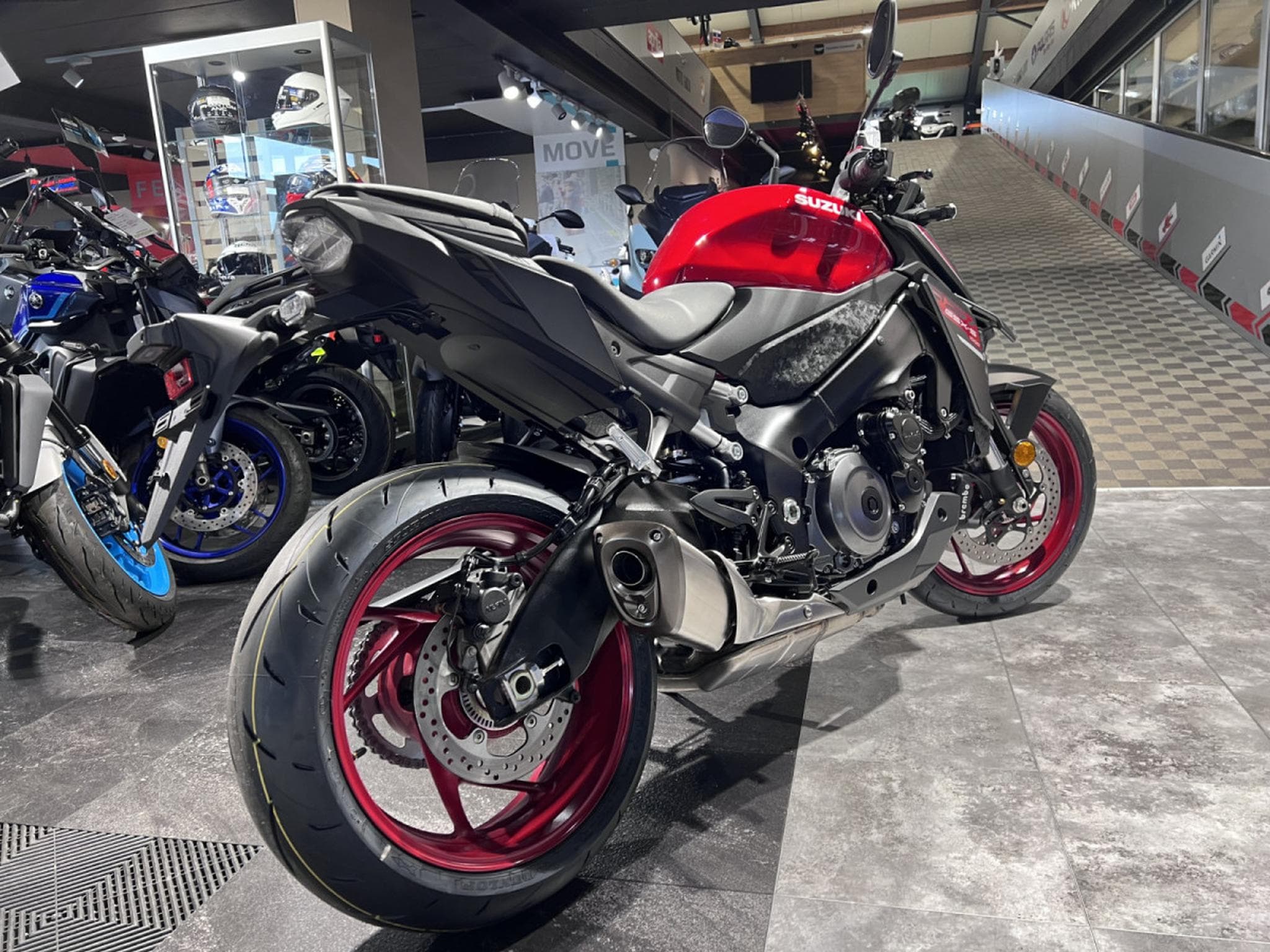 Suzuki GSX-S (2026) - Foto 3