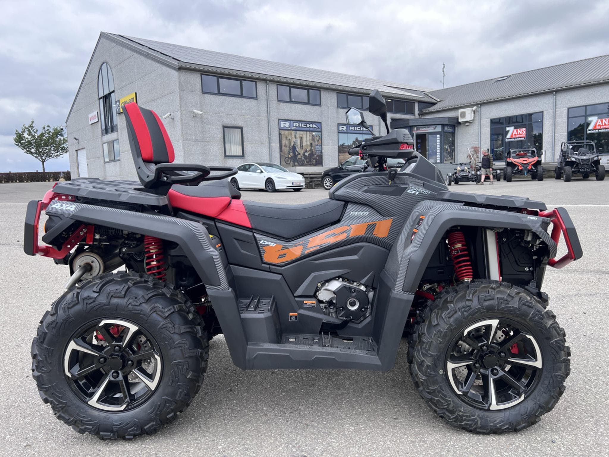 Up Moto TCrosser 650 L L7 EPS LTD 30 TH + 60KM/H (2026) - Photo 1