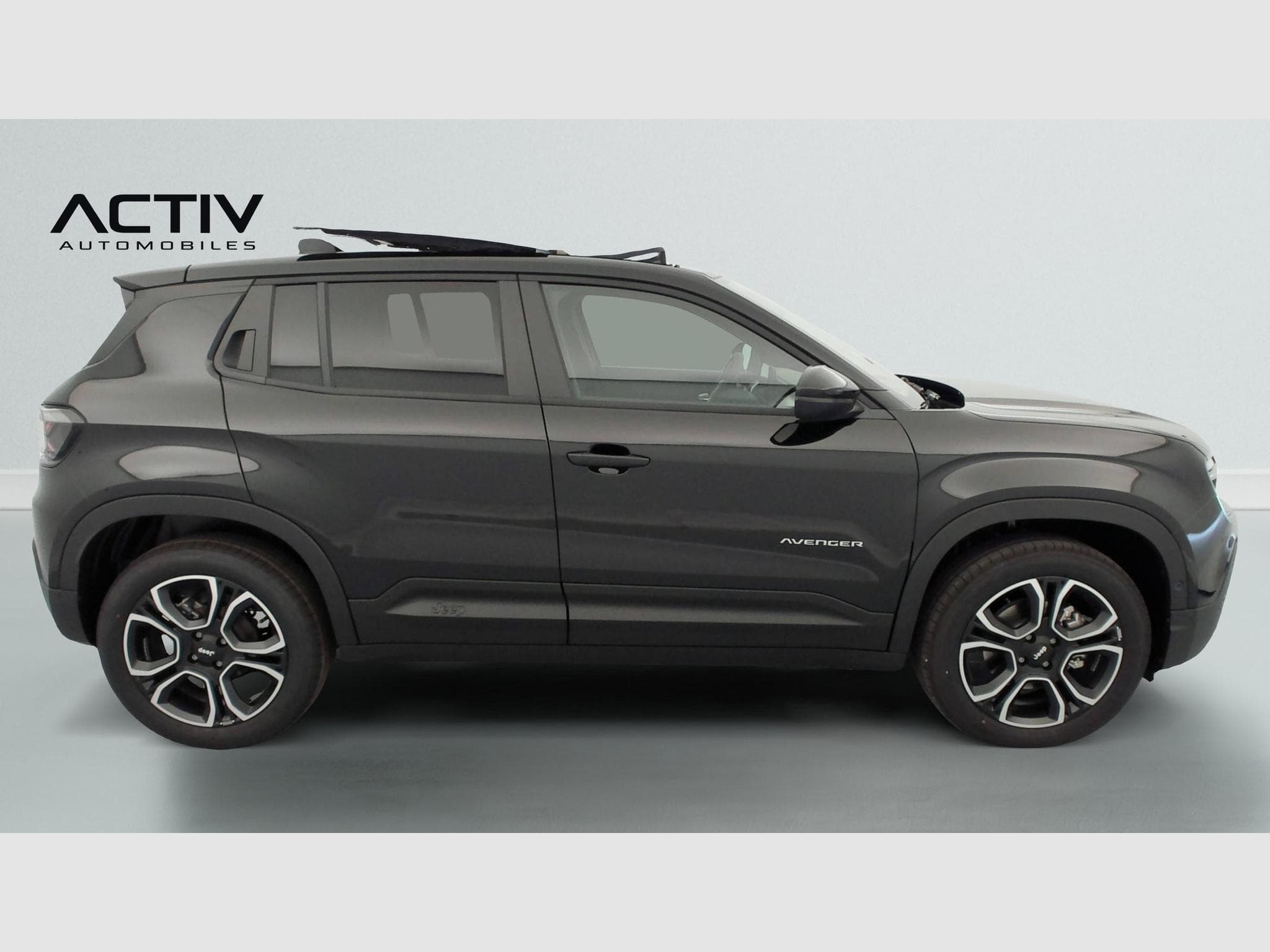 Jeep Avenger 1.2 Turbo T3 110 ch e-Hybrid BVR6 Summit (2026) - Photo 8