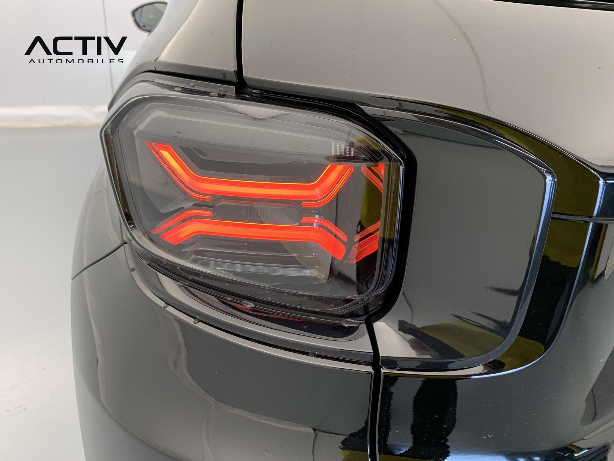 Jeep Avenger 1.2 Turbo T3 110 ch e-Hybrid BVR6 Summit (2026) - Photo 11