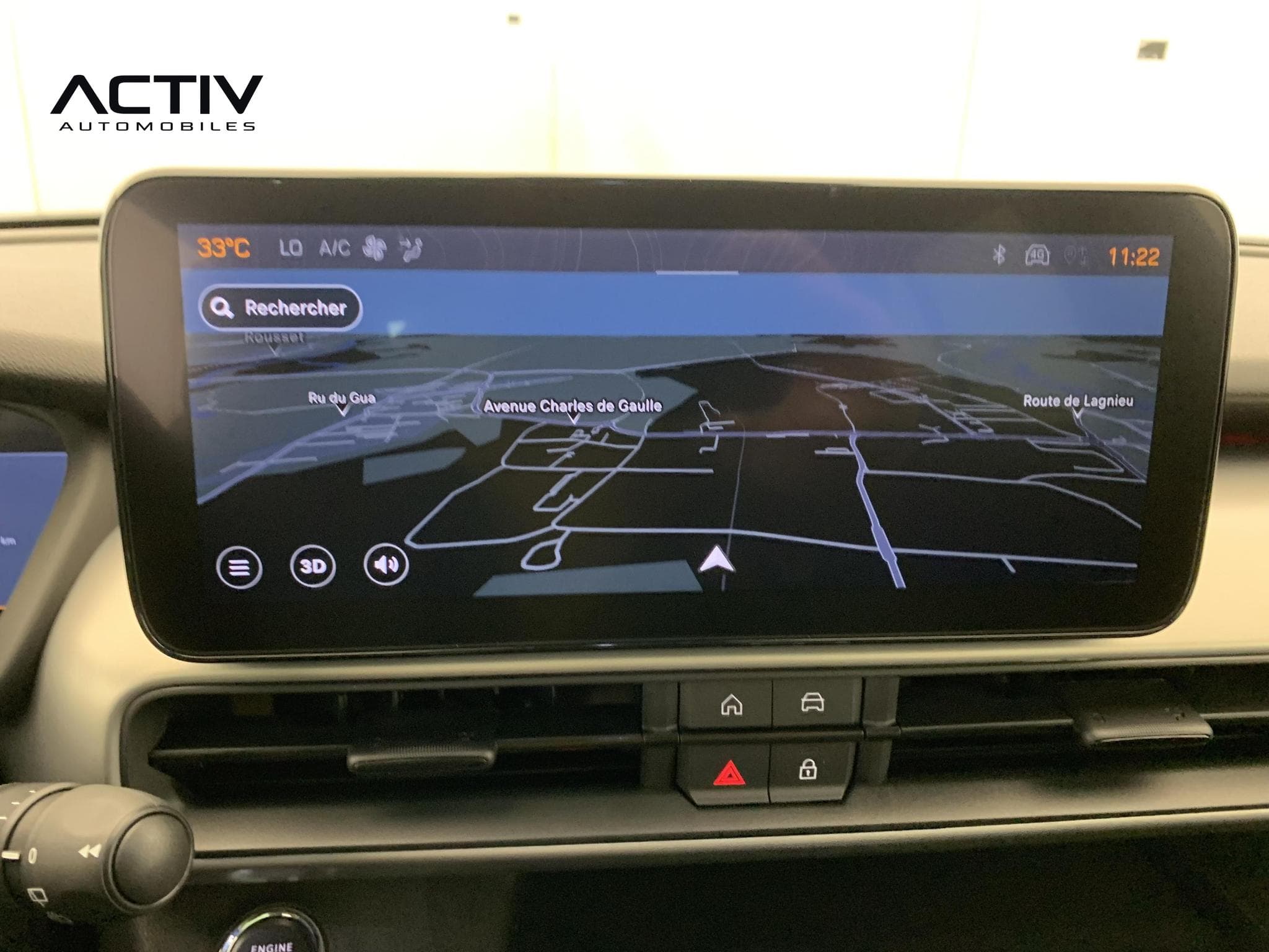 Jeep Avenger 1.2 Turbo T3 110 ch e-Hybrid BVR6 Summit (2026) - Photo 17