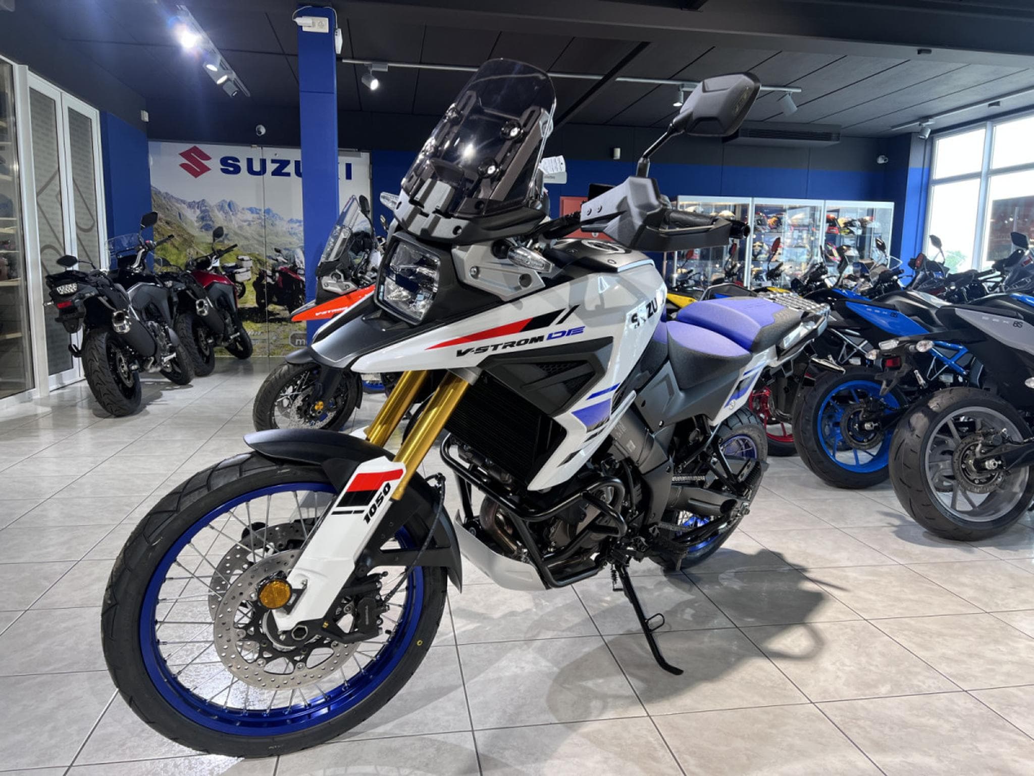 Suzuki V-Strom 1050 DE (2026) - Photo 2