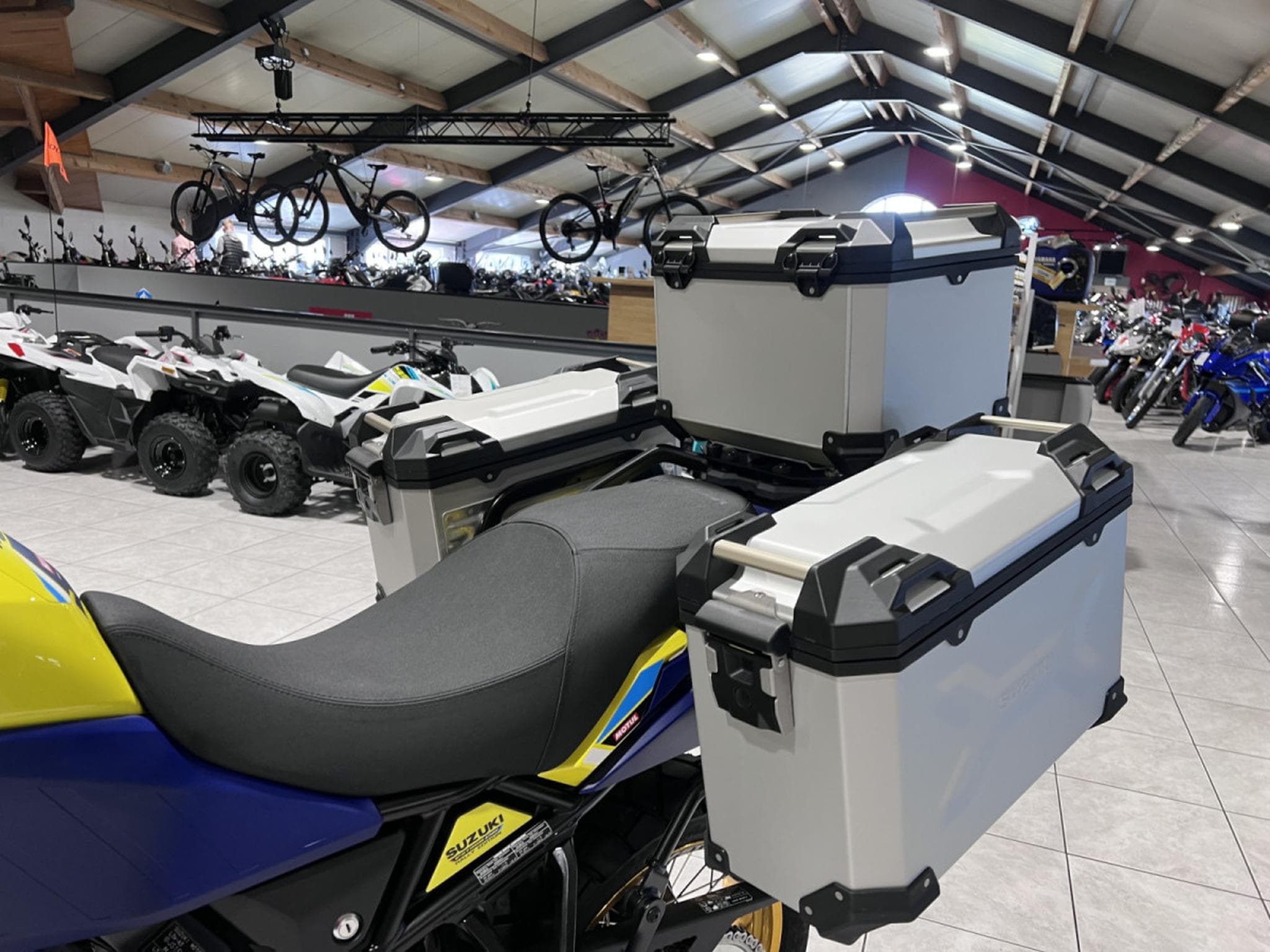 Suzuki V-Strom 800DE Pack Rally + Full accessoires. (2024) - Photo 5
