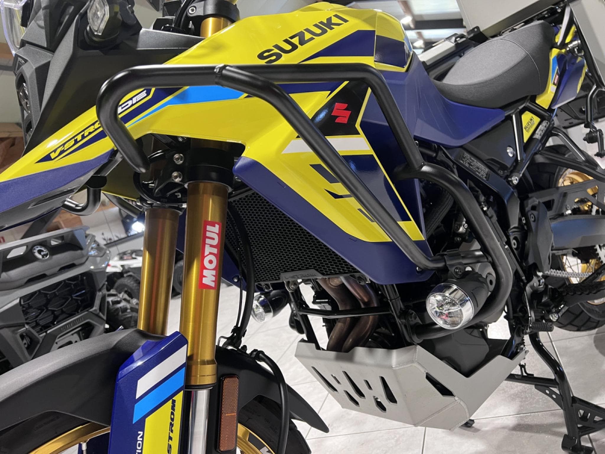 Suzuki V-Strom 800DE Pack Rally + Full accessoires. (2024) - Photo 8