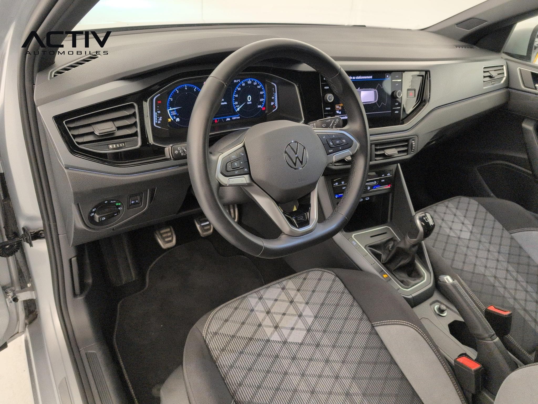 VW Taigo 1.0 TSI 116 BVM6 R-LINE (2025) - Photo 15