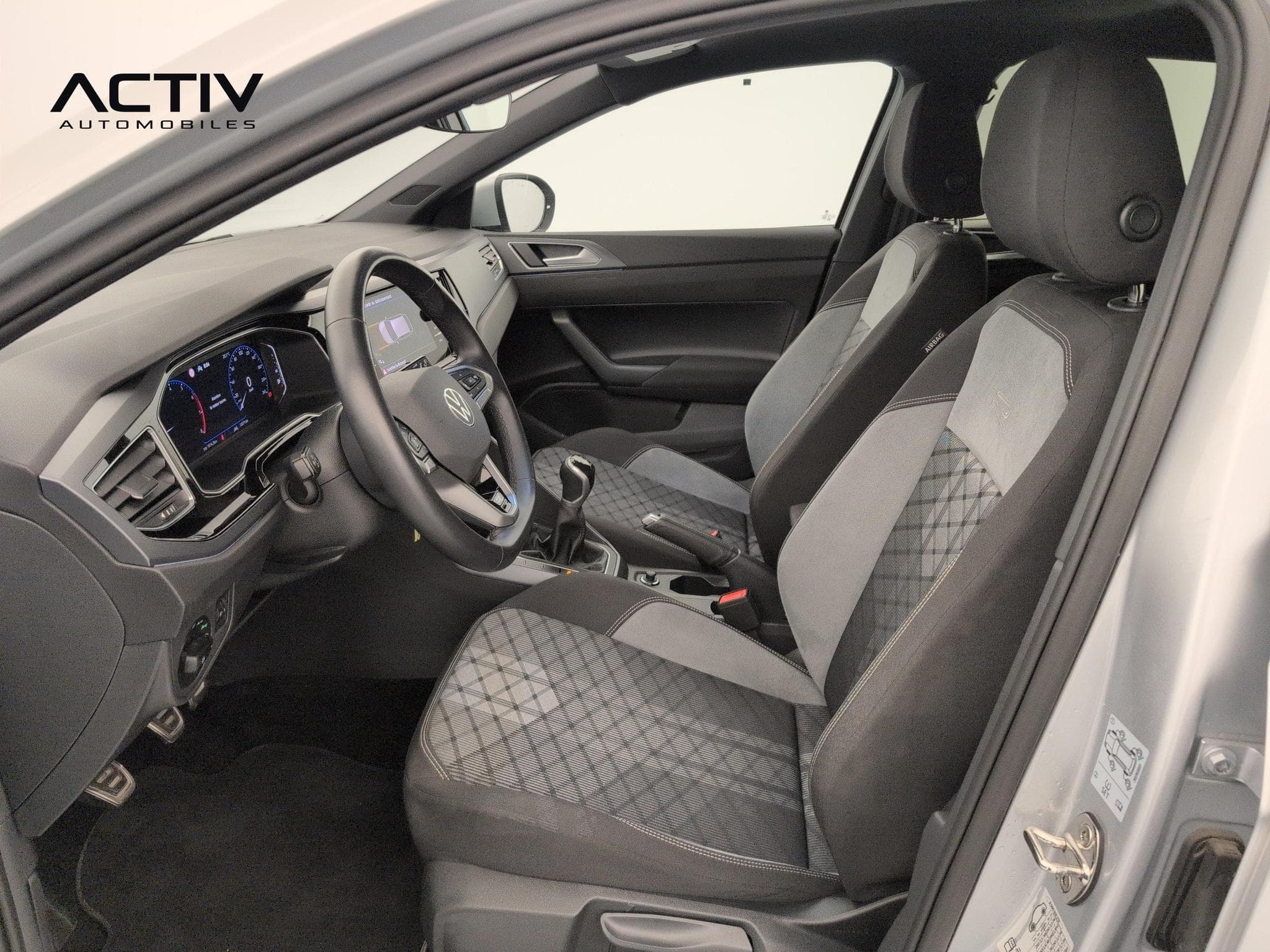 VW Taigo 1.0 TSI 116 BVM6 R-LINE (2025) - Photo 16