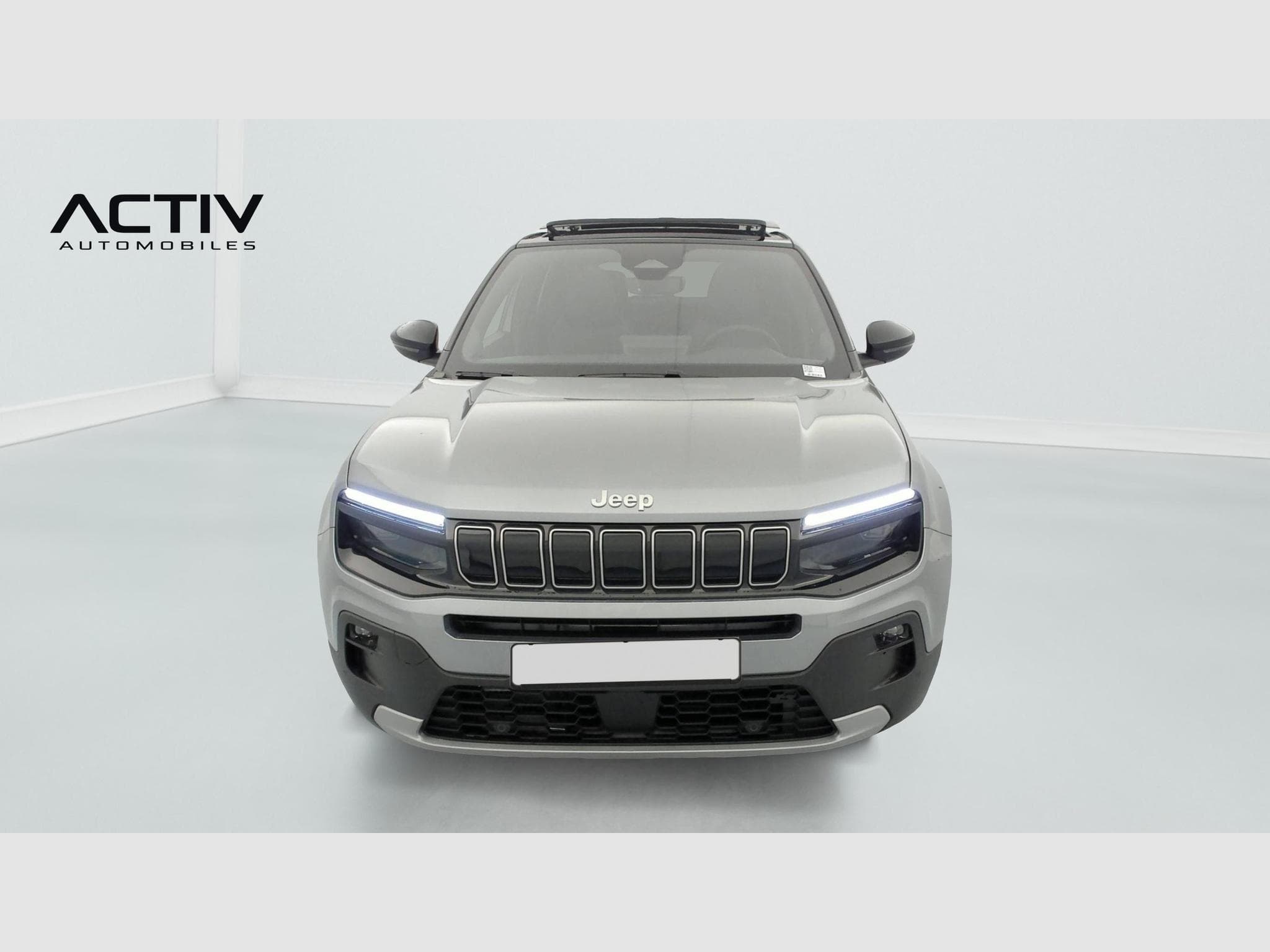 Jeep Avenger 1.2 Turbo T3 110 ch e-Hybrid BVR6 Summit (2026) - Photo 2