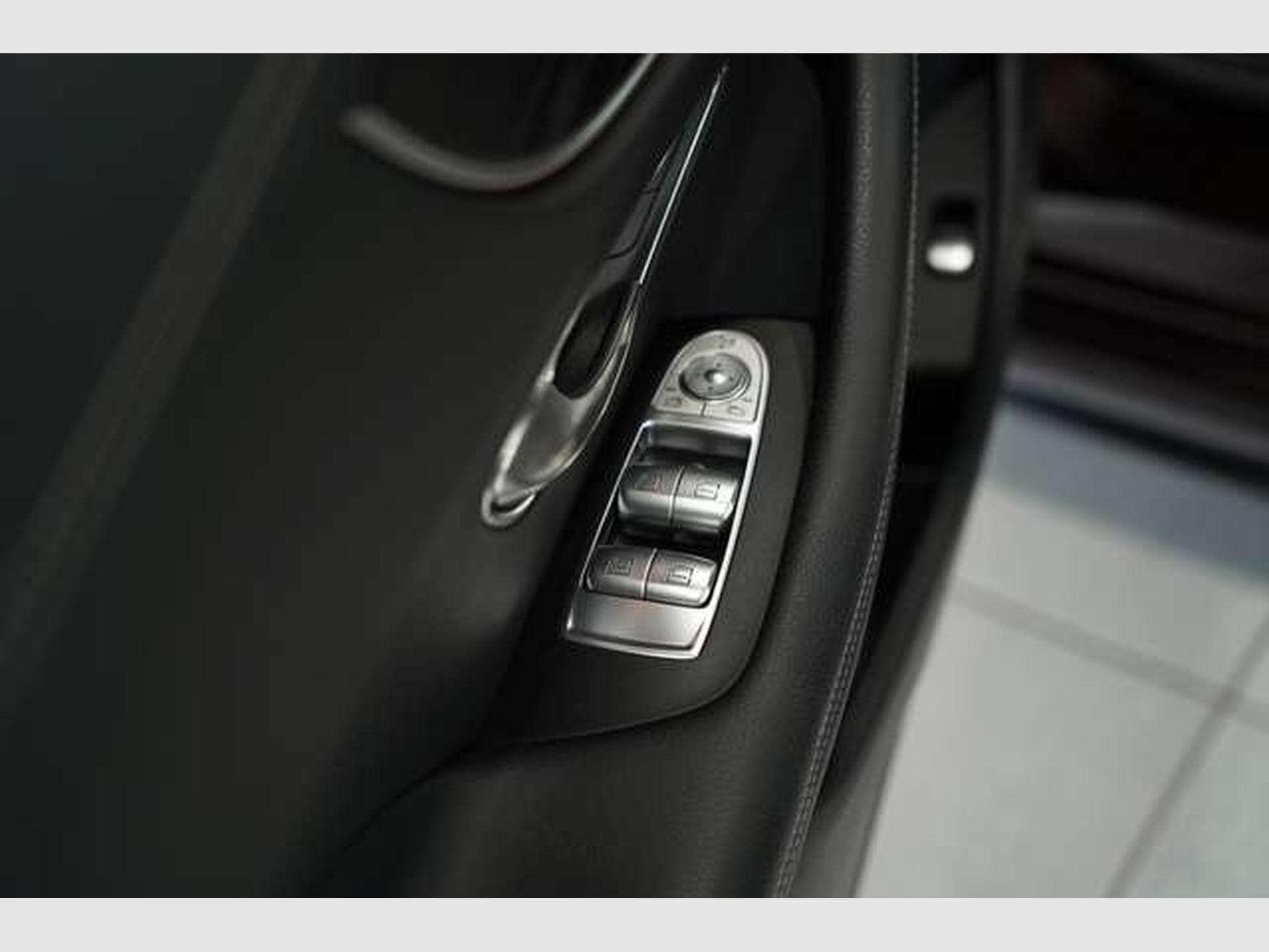 Mercedes E 450 4M Coupé AMG Line *20*BURM*H-UP*Pano*Wide (2018) - Photo 27