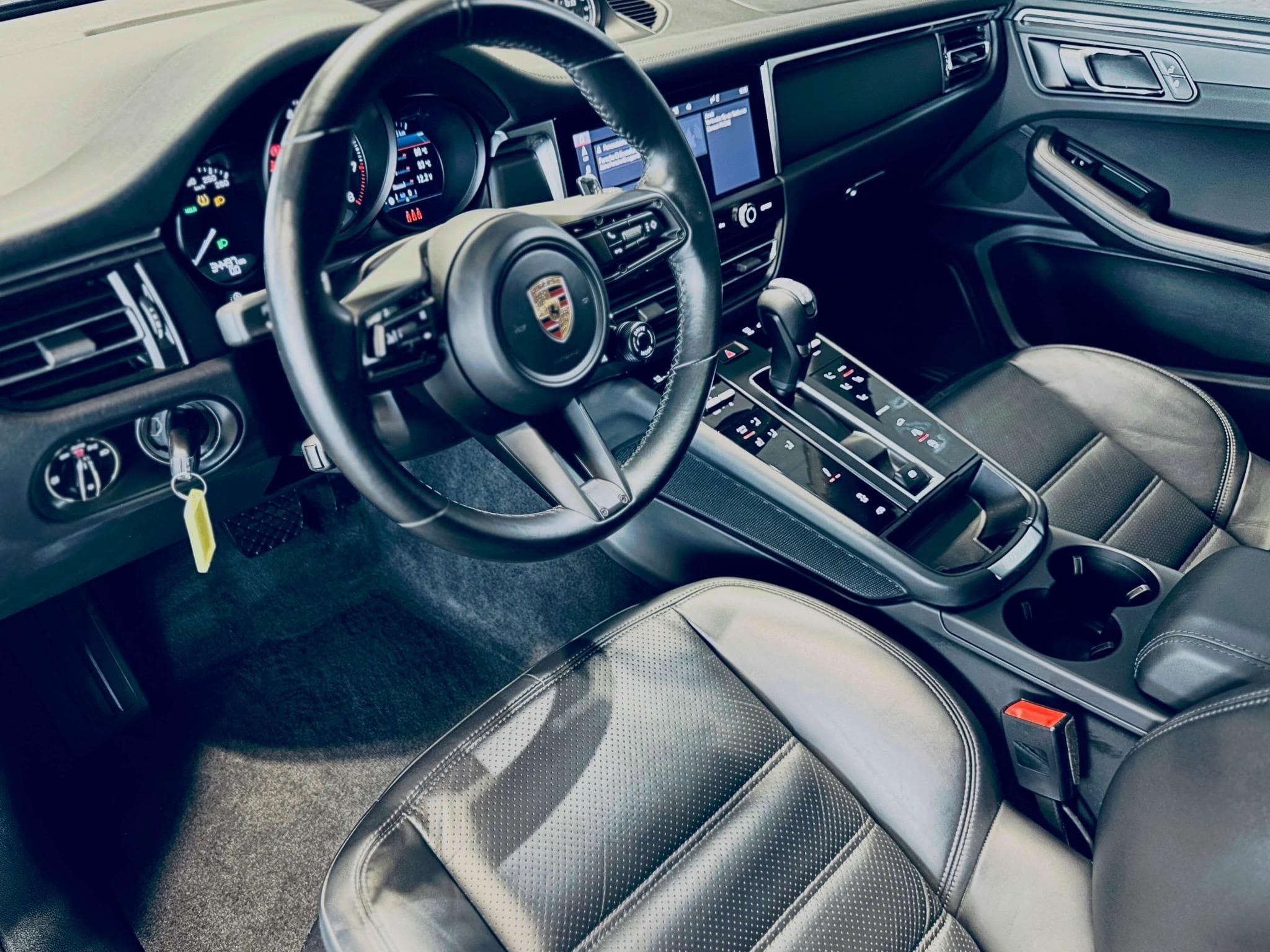 Porsche Macan MACAN T PDK (2023) - Photo 8