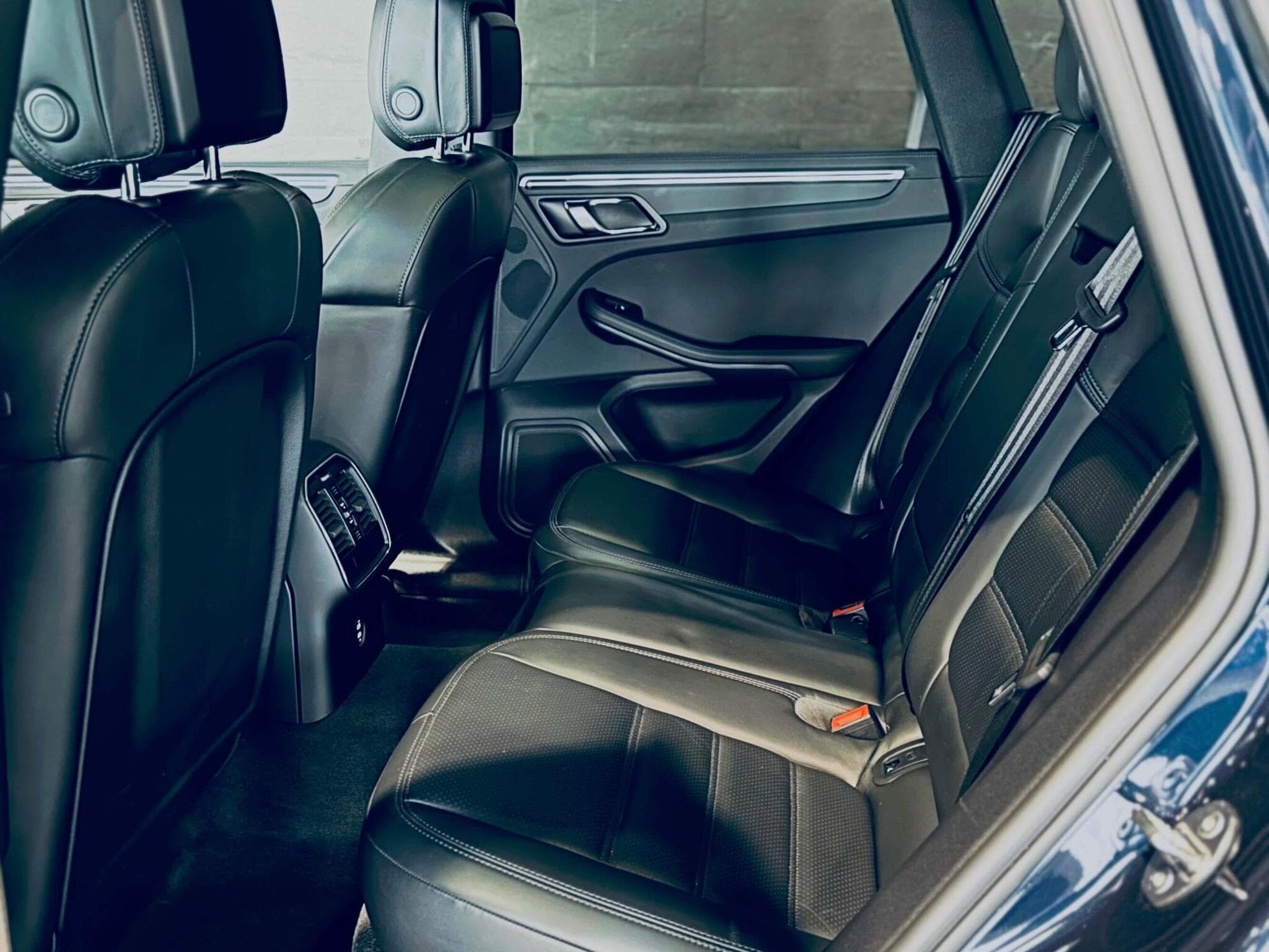 Porsche Macan MACAN T PDK (2023) - Photo 13