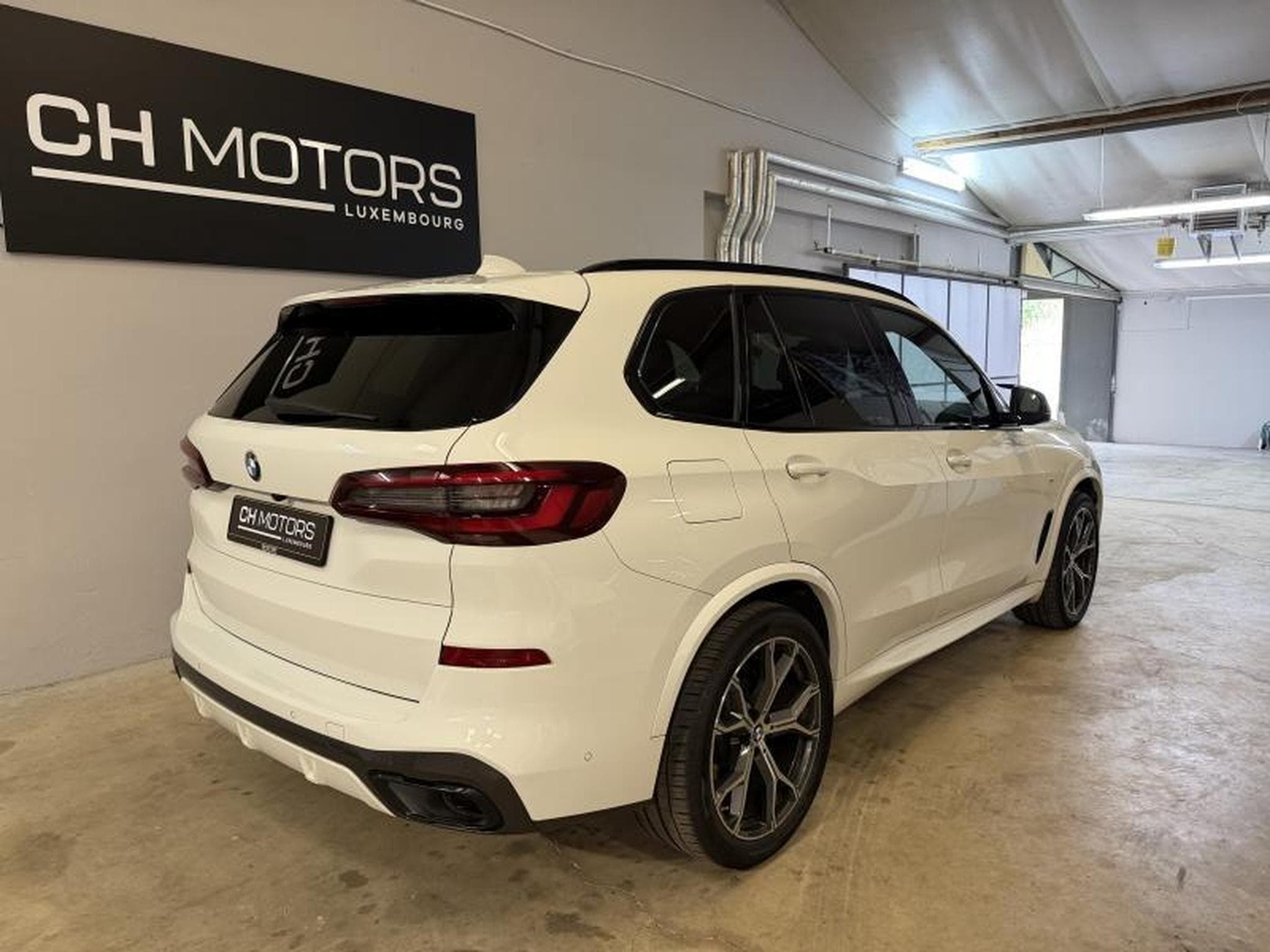 BMW X5 30d x Drive M Sport (2020) - Photo 6