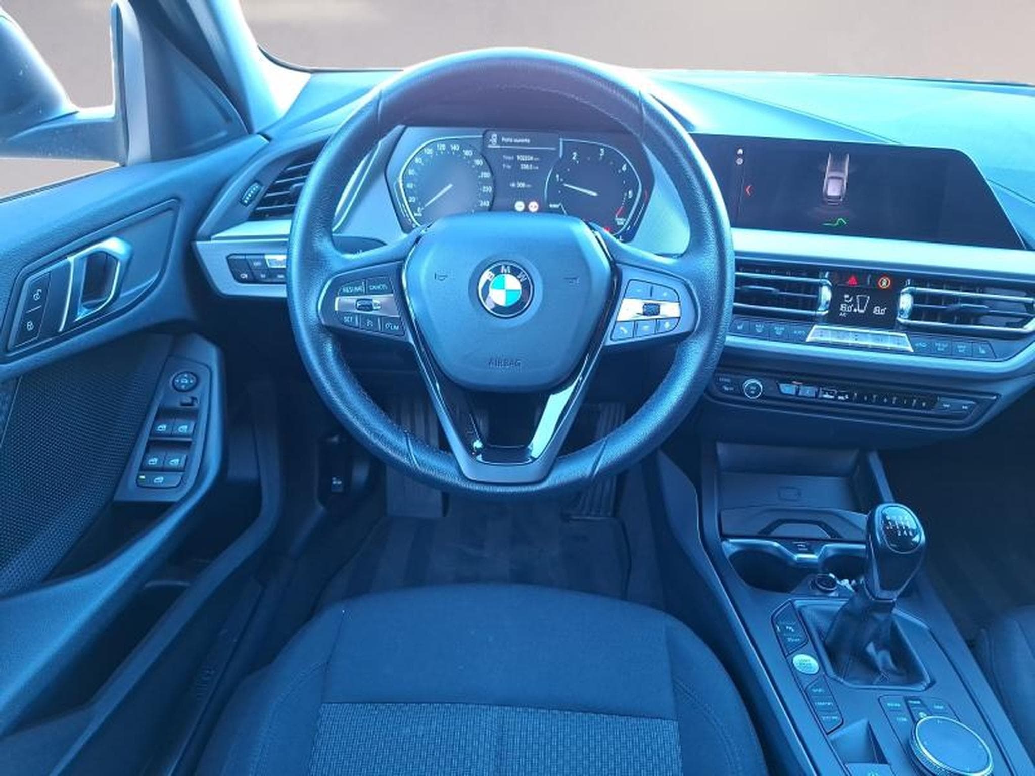 BMW 118 118d Hatch (2019) - Photo 7