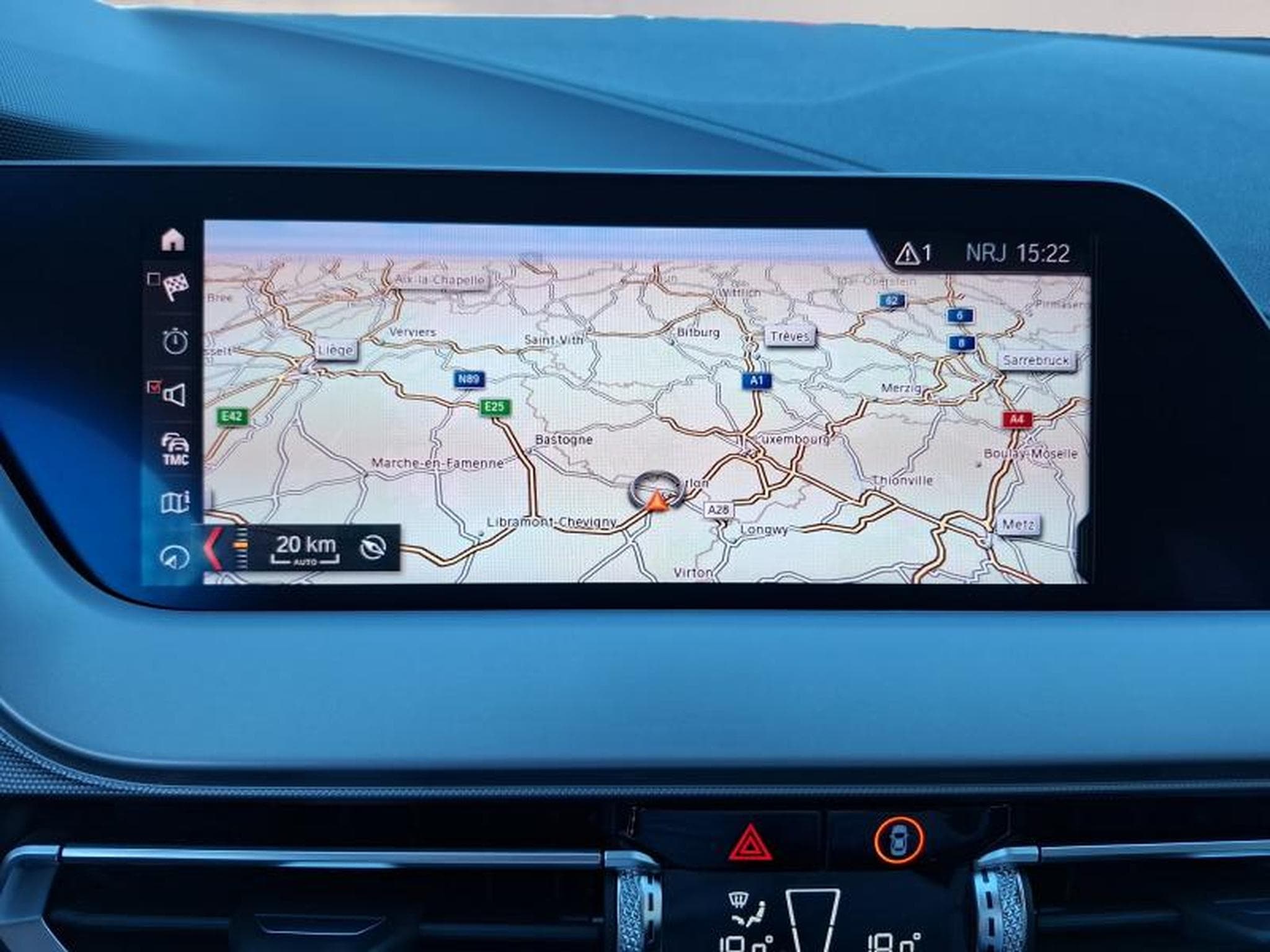 BMW 118 118d Hatch (2019) - Photo 10