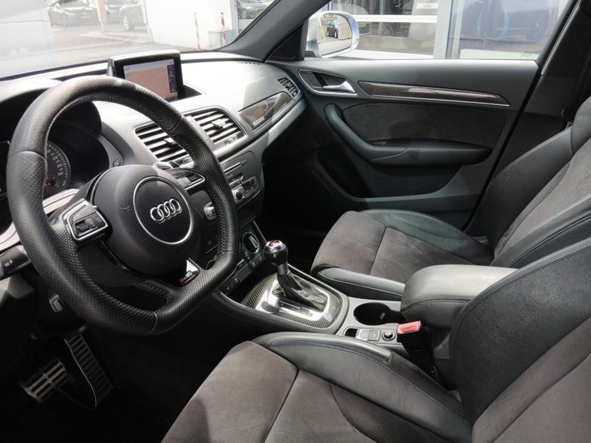 Audi RSQ3 2.5 TFSI quattro s-tronic (2015) - Photo 9