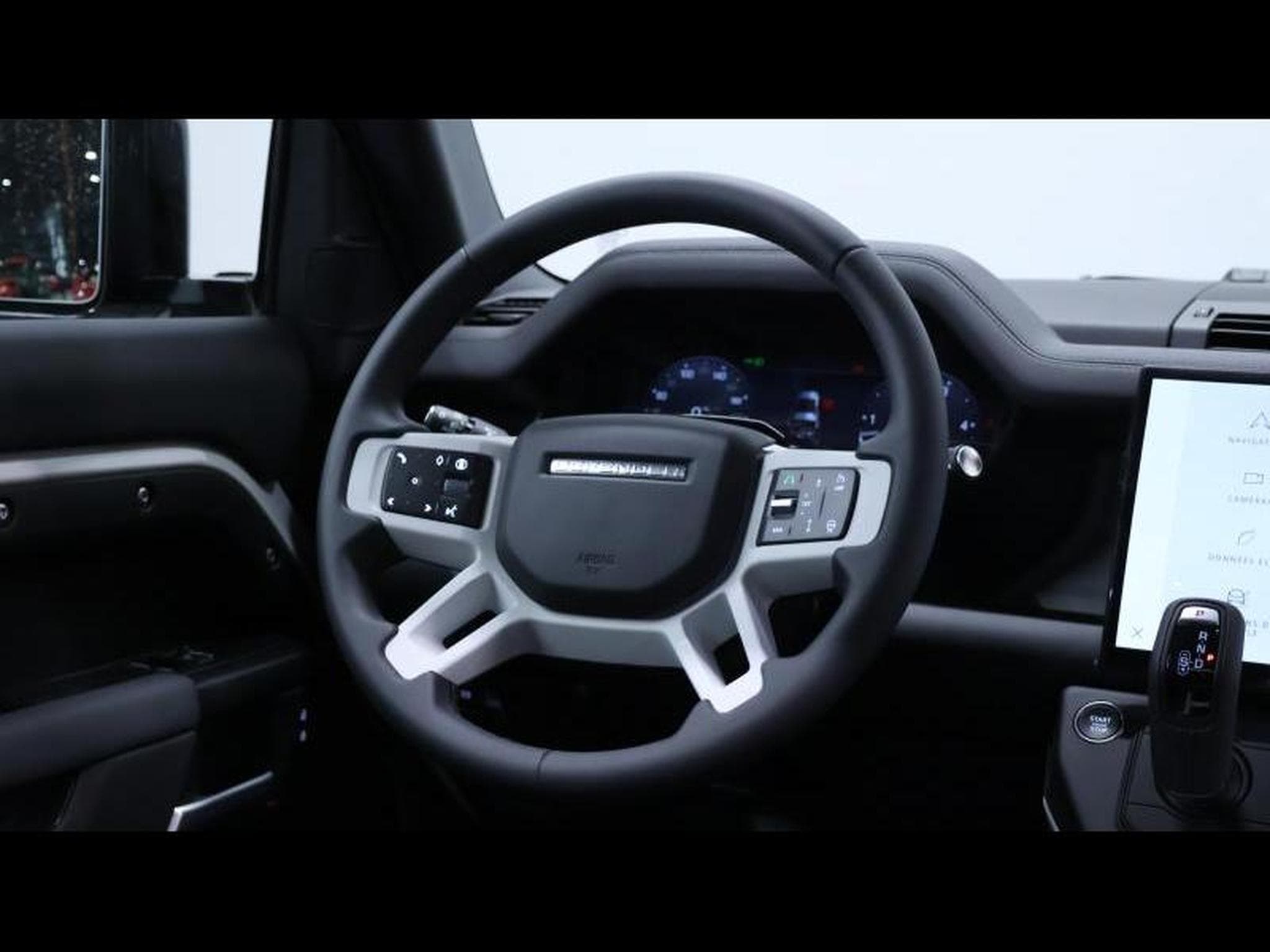 Land-Rover Defender D200 S AWD Auto. (2026) - Foto 17