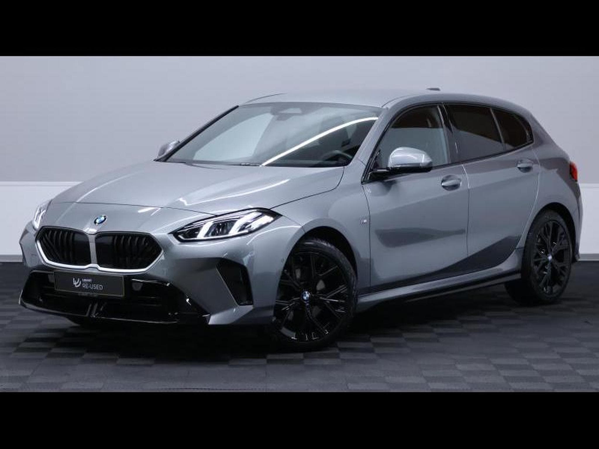 BMW 118 d hatch M SPORT Steptronic (2024) - Foto 1