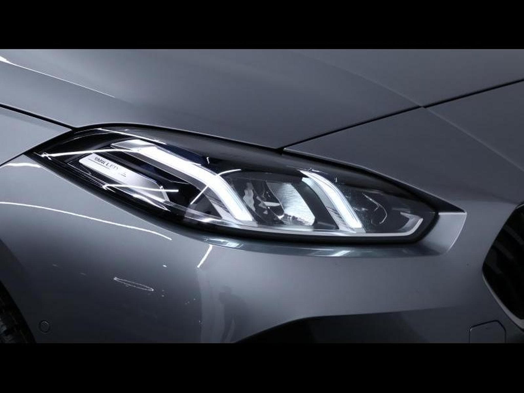 BMW 118 d hatch M SPORT Steptronic (2024) - Foto 9