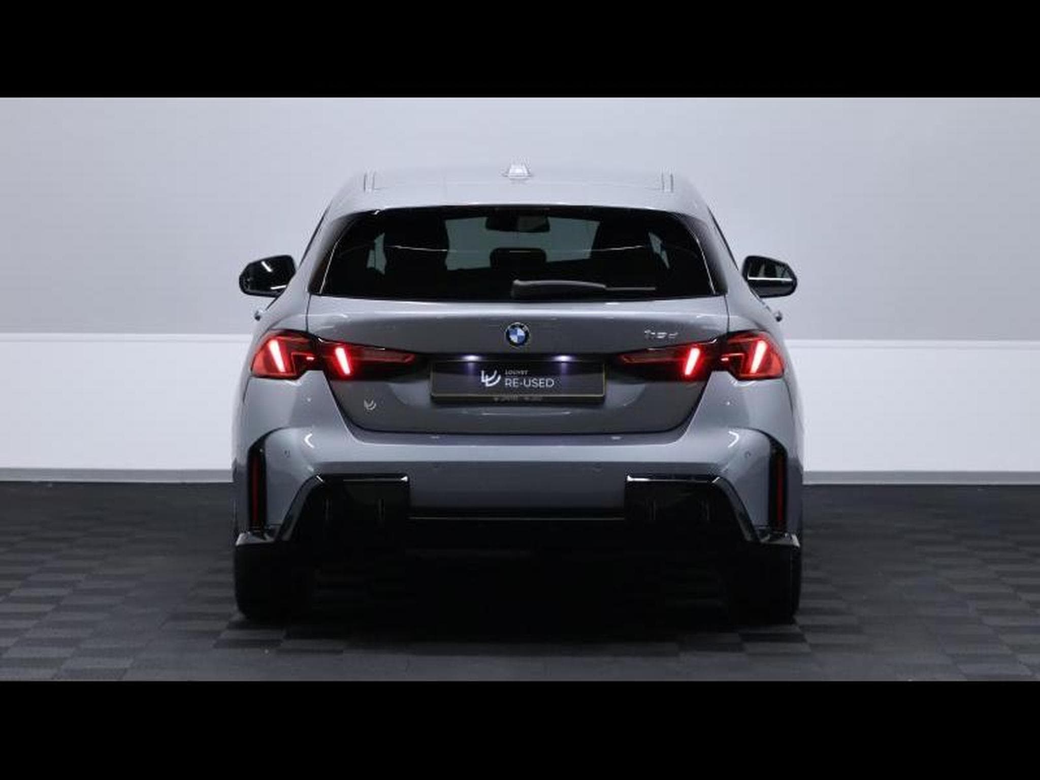 BMW 118 d hatch M SPORT Steptronic (2024) - Foto 6