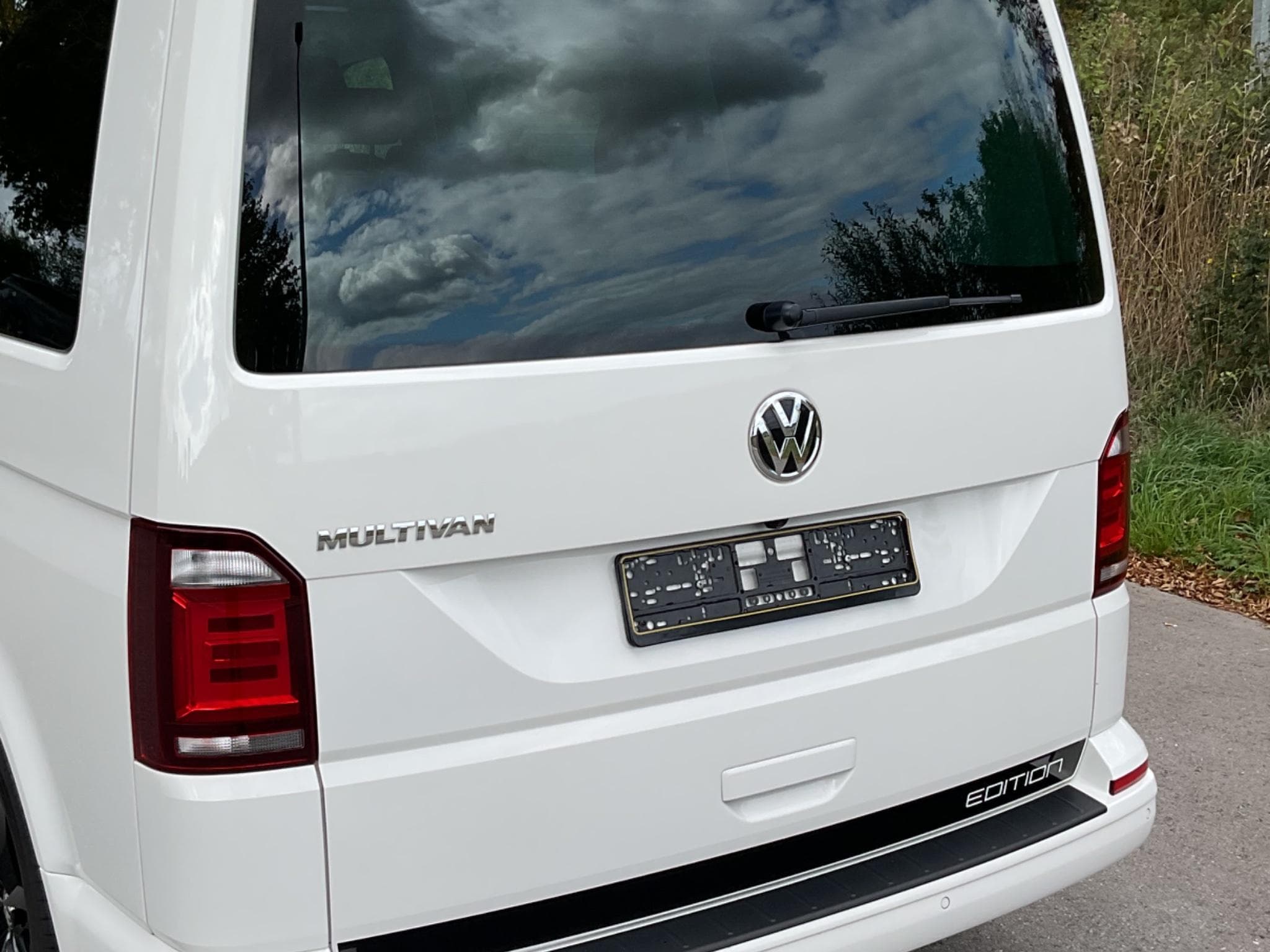 VW T6.1 Multivan Edition (2019) - Photo 2