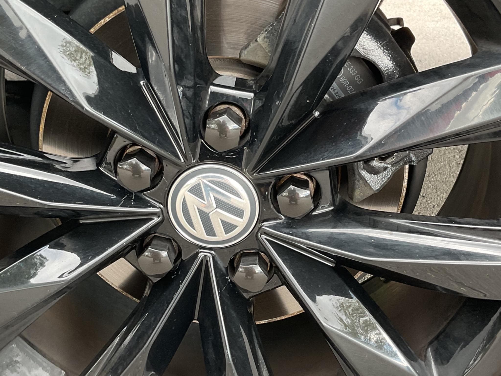 VW T6.1 Multivan Edition (2019) - Photo 13