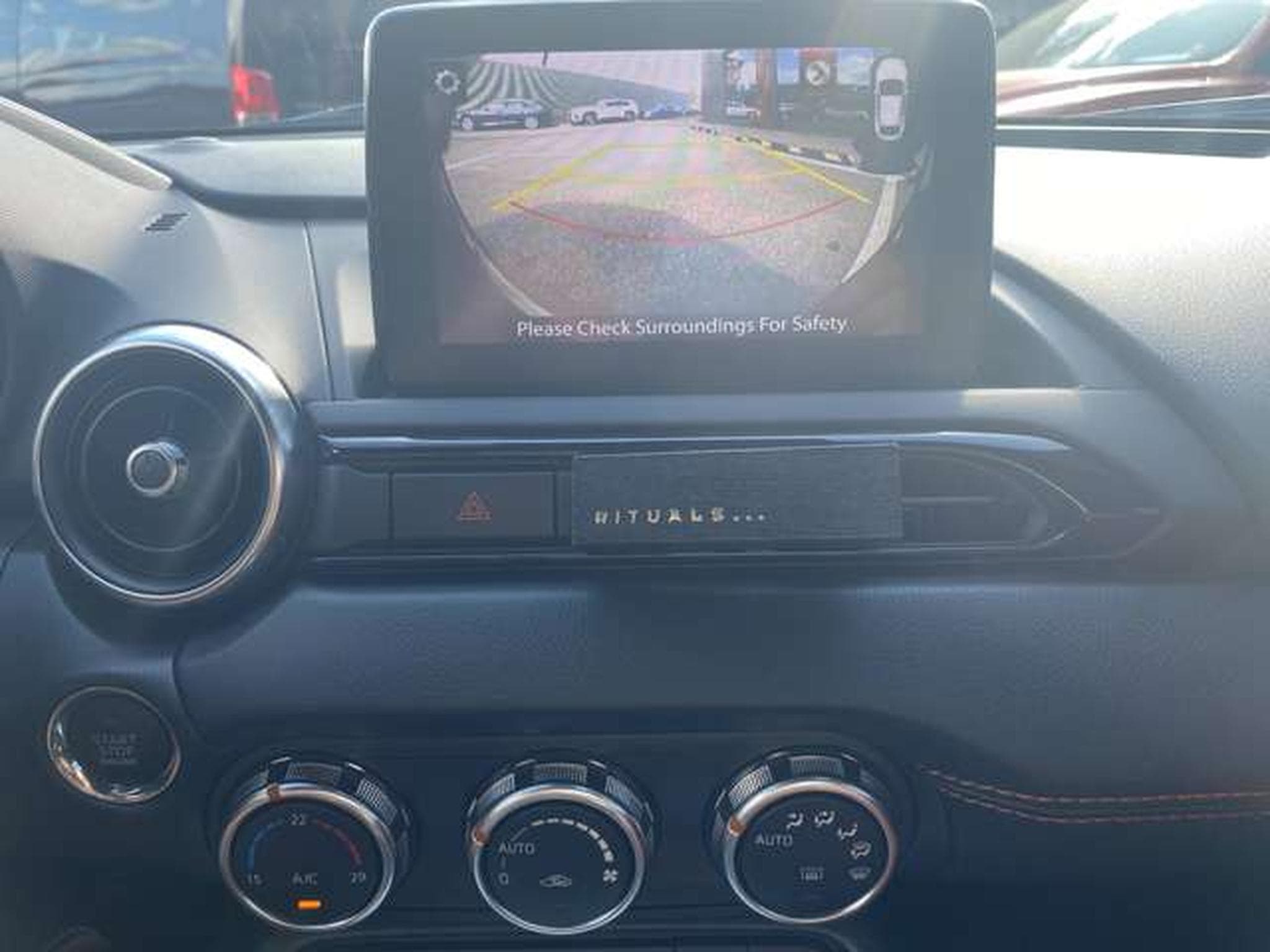 Mazda MX-5 MX-5 ST 184CH / 1ER OWNER / JUSQU'A 36 MOIS DE GARANTIE (2023) - Photo 11