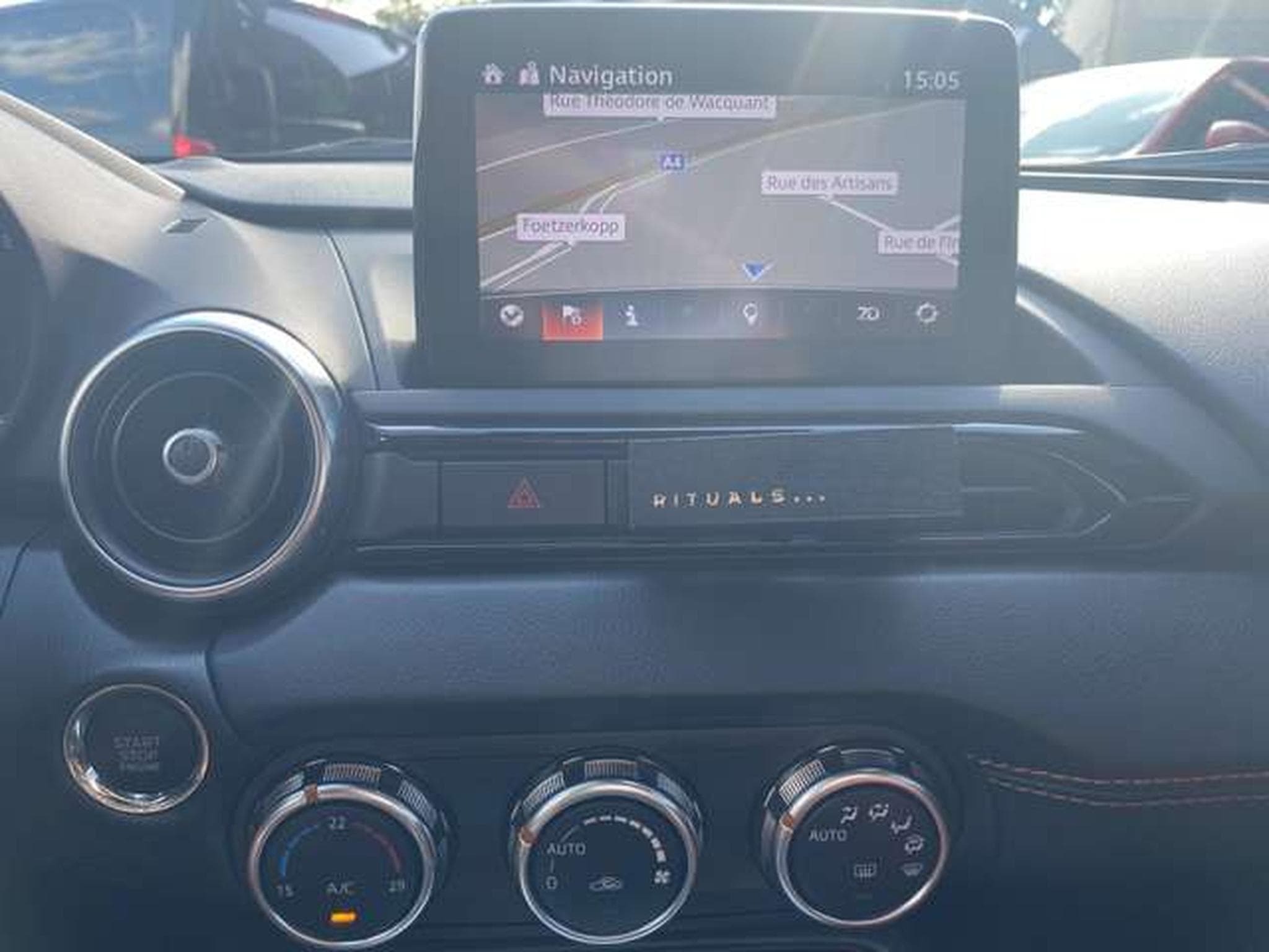 Mazda MX-5 MX-5 ST 184CH / 1ER OWNER / JUSQU'A 36 MOIS DE GARANTIE (2023) - Photo 12