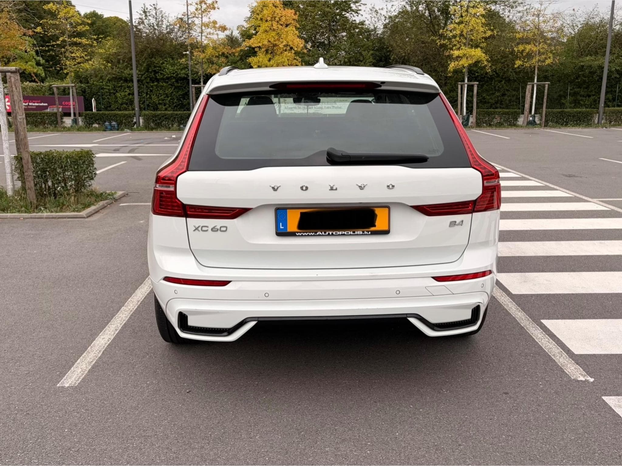 Volvo XC60 R-Design (2022) - Photo 2