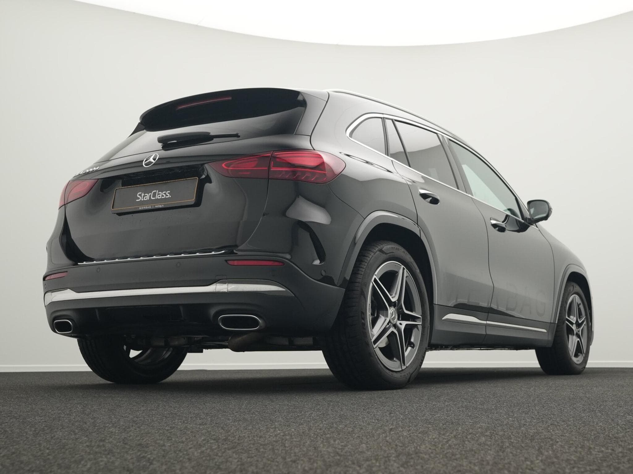 Mercedes GLA 200 d AMG-Line (2026) - Photo 11