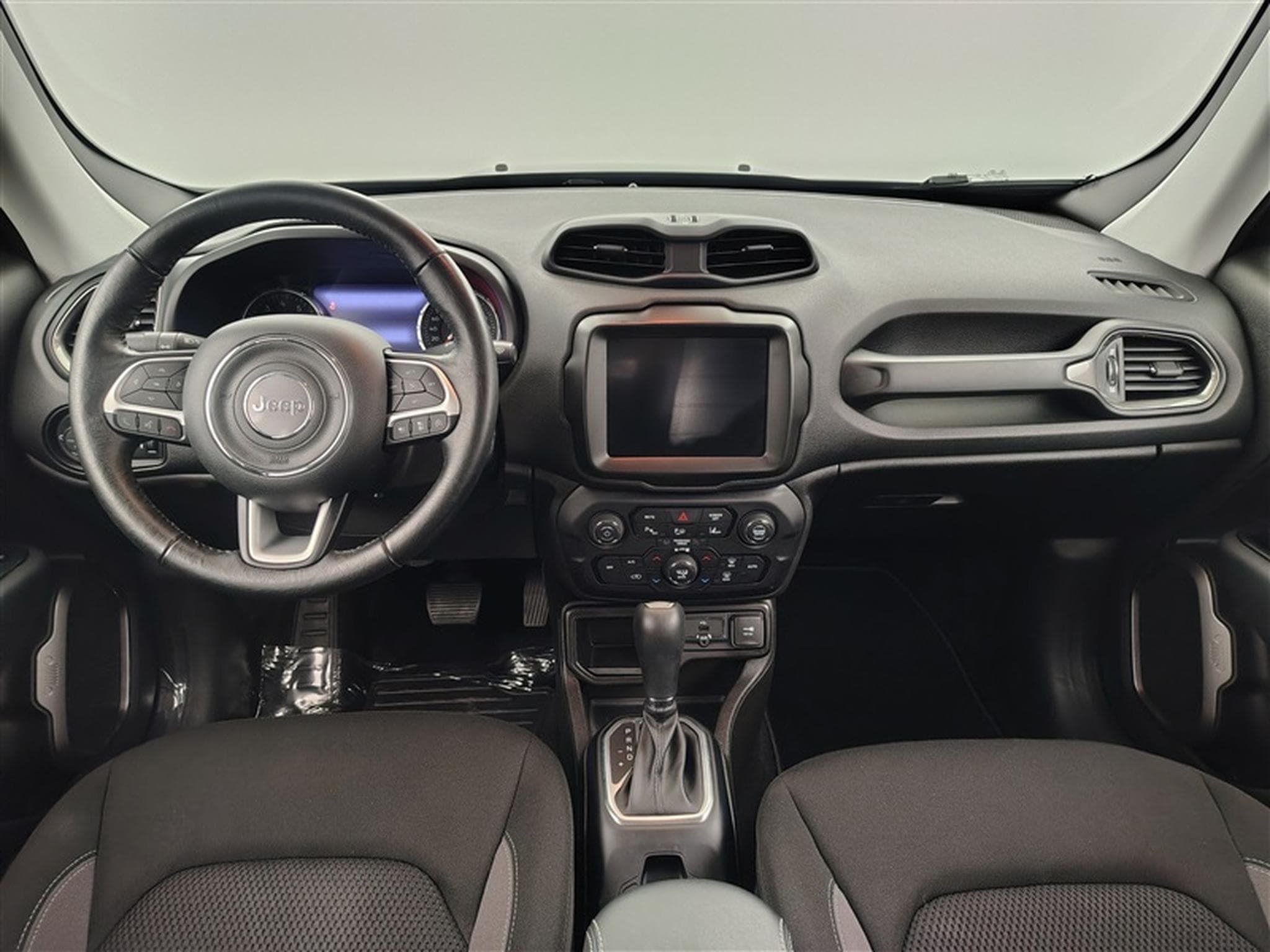 Jeep Renegade 1.5 T4 E-Hybrid Latitude DCT *NAVI/FULL LED/CAMERA/JA17* (2023) - Photo 8