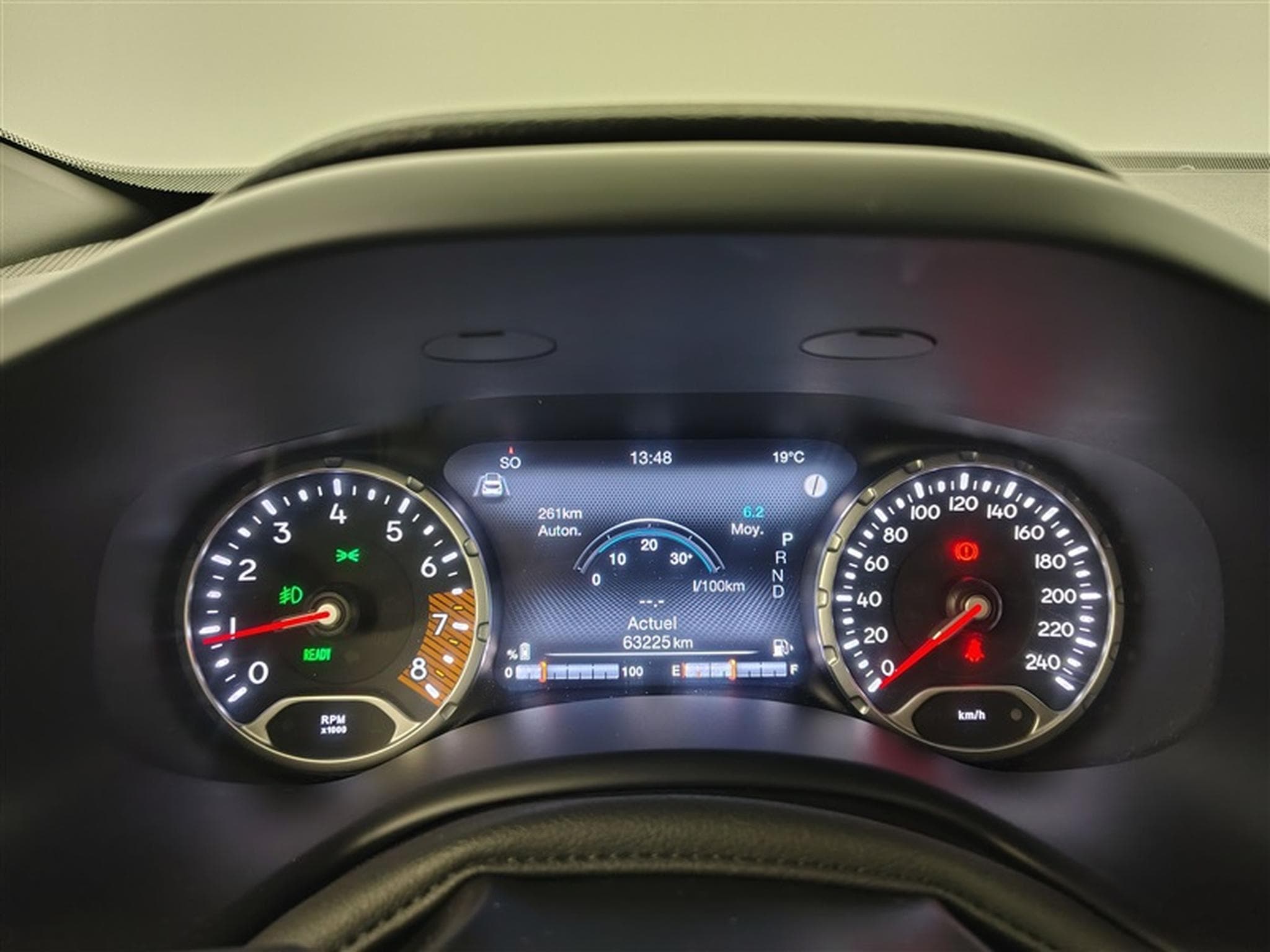 Jeep Renegade 1.5 T4 E-Hybrid Latitude DCT *NAVI/FULL LED/CAMERA/JA17* (2023) - Photo 10