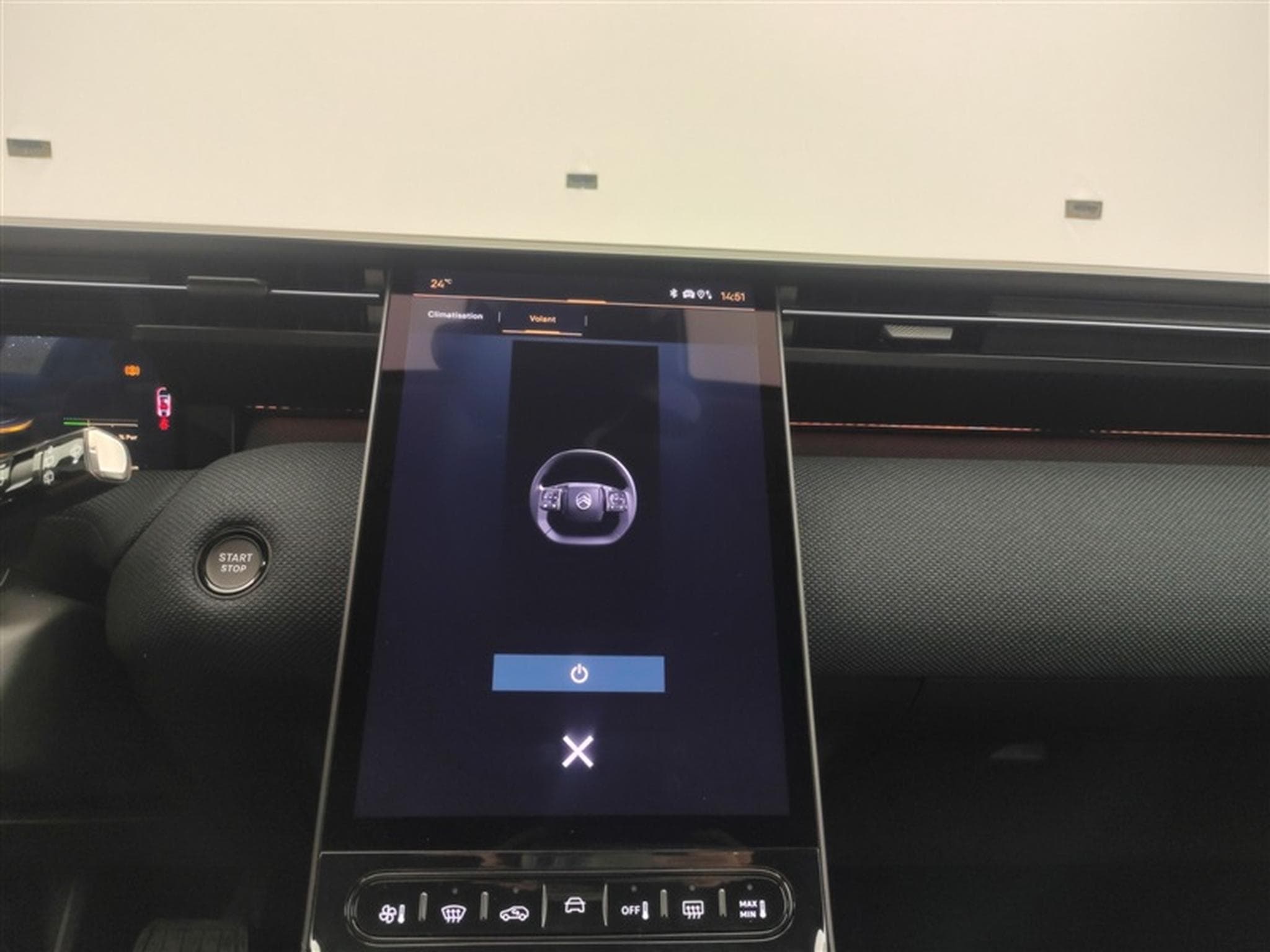 Citroen C5 Aircross 1.2 Hybrid 145cv E-DCS6 Plus NAVI / FULL LED / CAMERA / JA19 (2026) - Photo 19