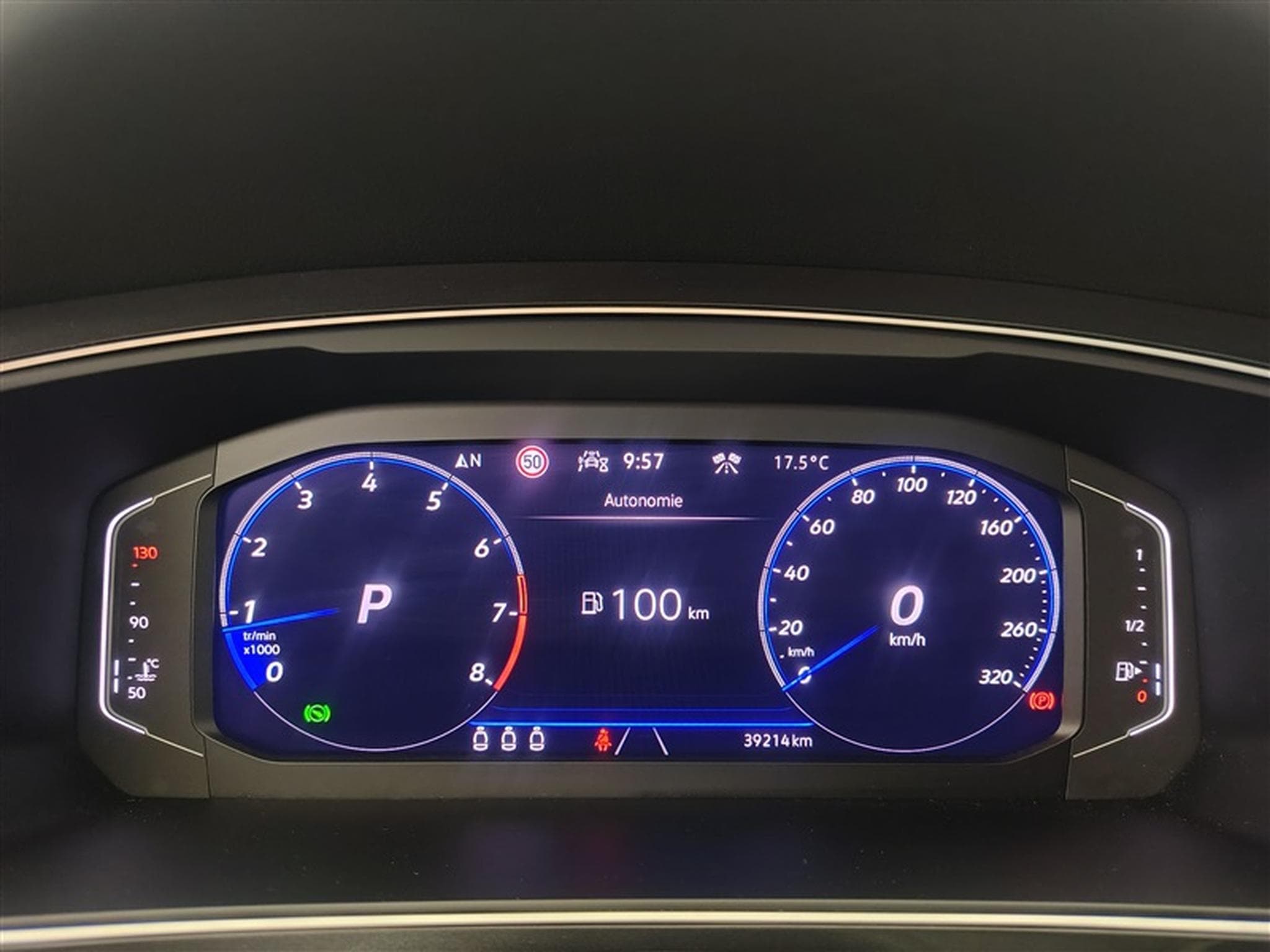 VW Tiguan R 2.0 TSI 4Motion OPF DSG (2023) - Photo 10