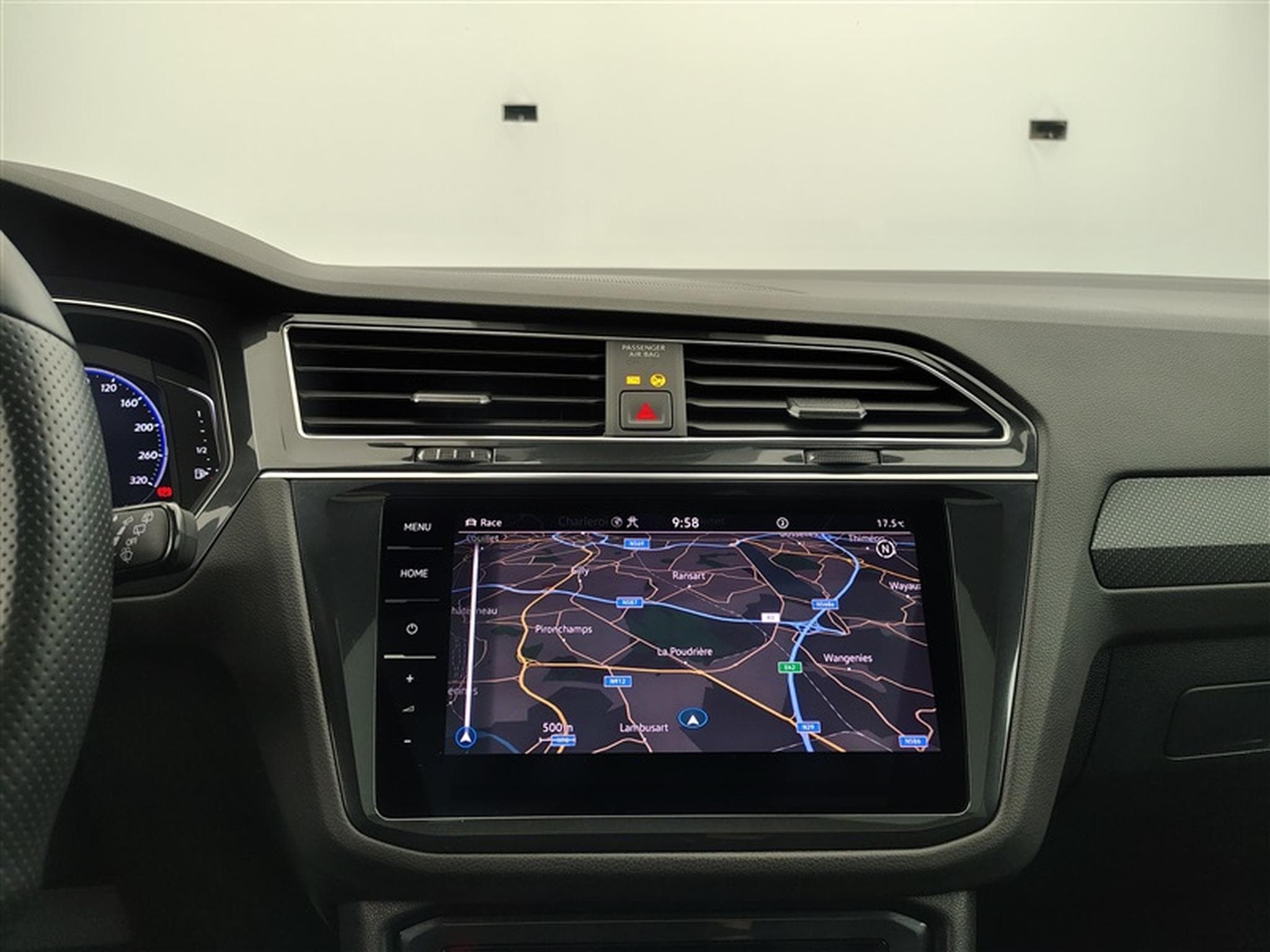 VW Tiguan R 2.0 TSI 4Motion OPF DSG (2023) - Photo 11