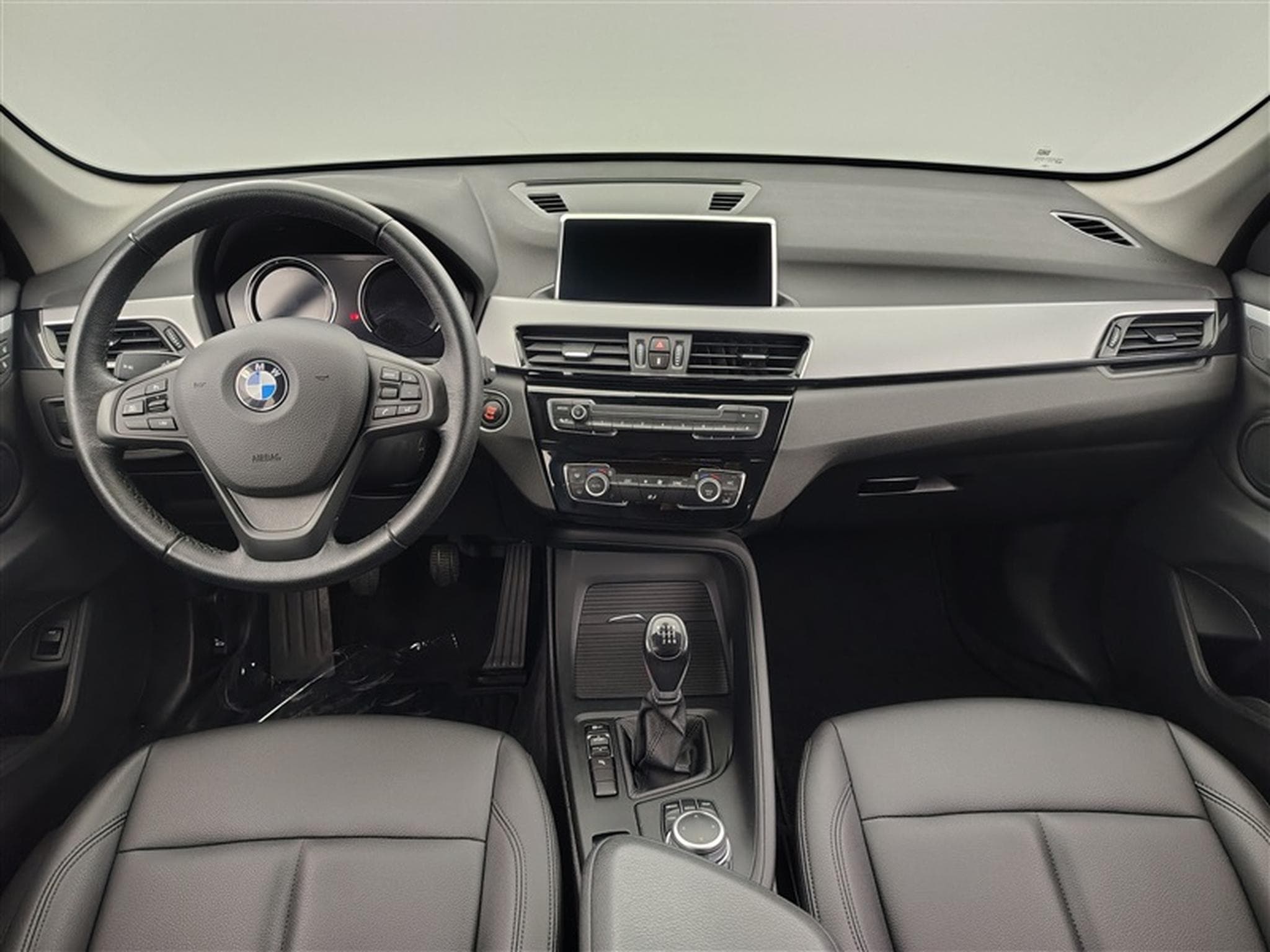 BMW X1 1.5 dA sDrive16 AdBlue (EU6AP) (2022) - Photo 8