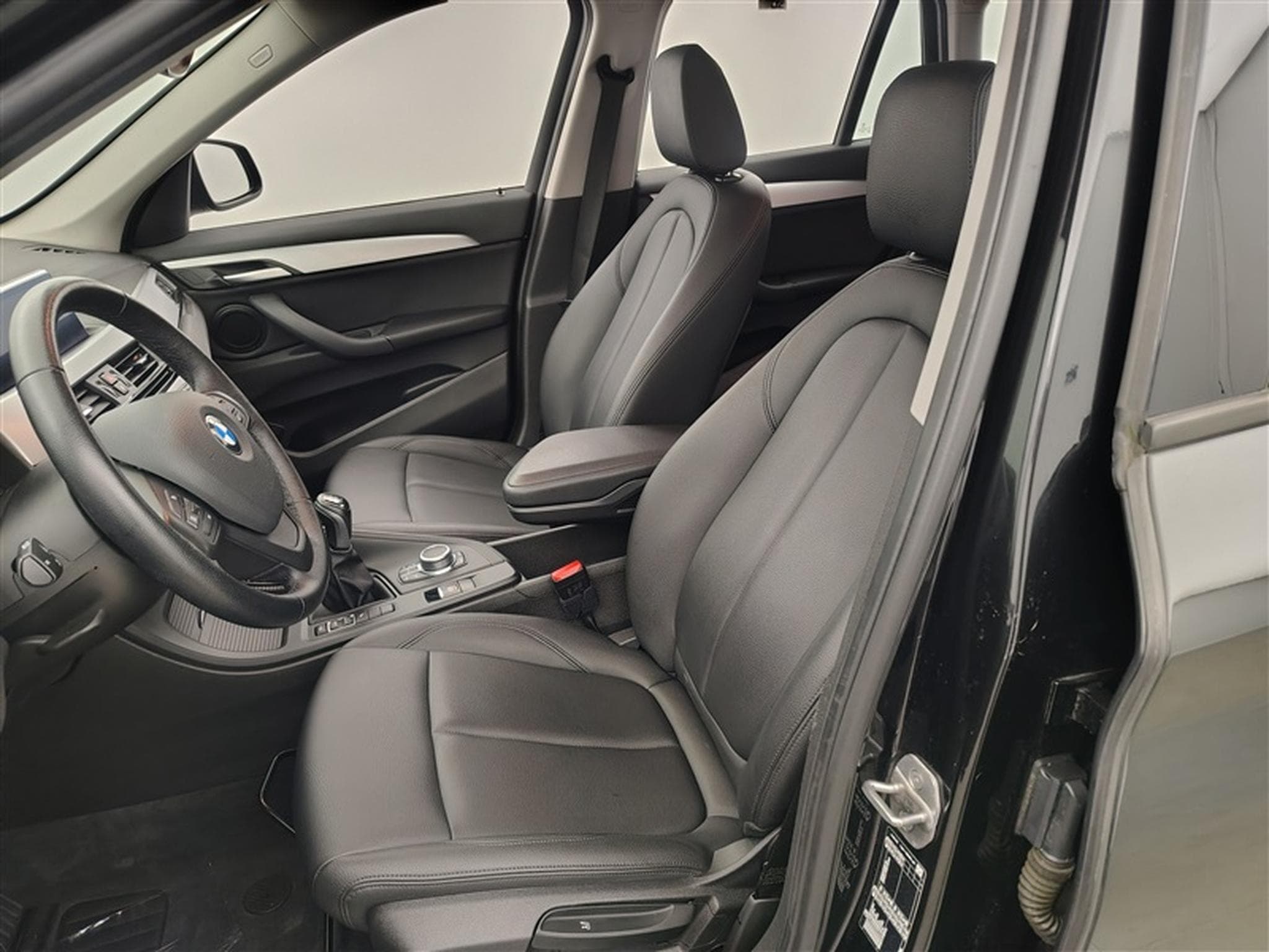 BMW X1 1.5 dA sDrive16 AdBlue (EU6AP) (2022) - Photo 7