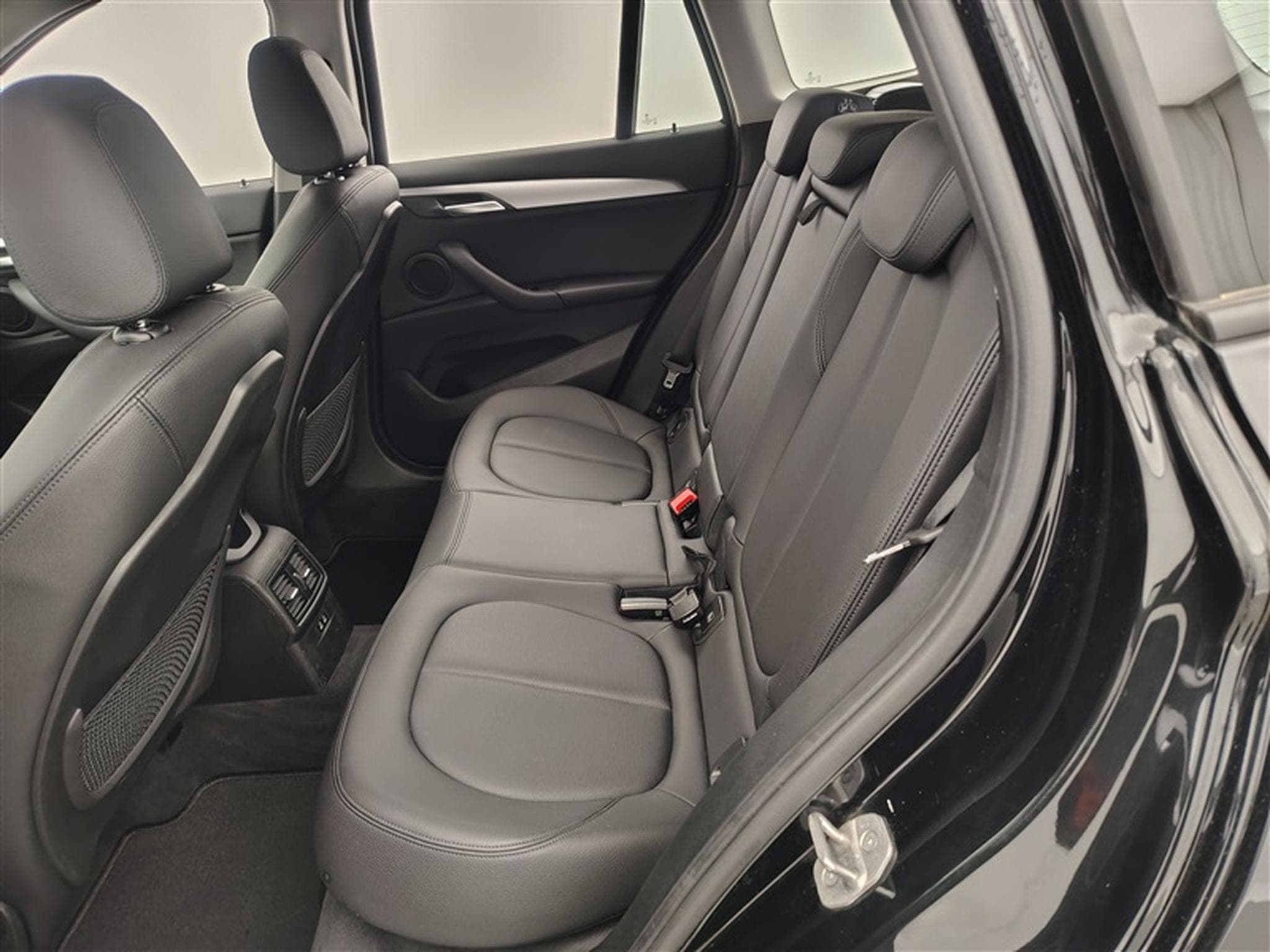BMW X1 1.5 dA sDrive16 AdBlue (EU6AP) (2022) - Photo 13