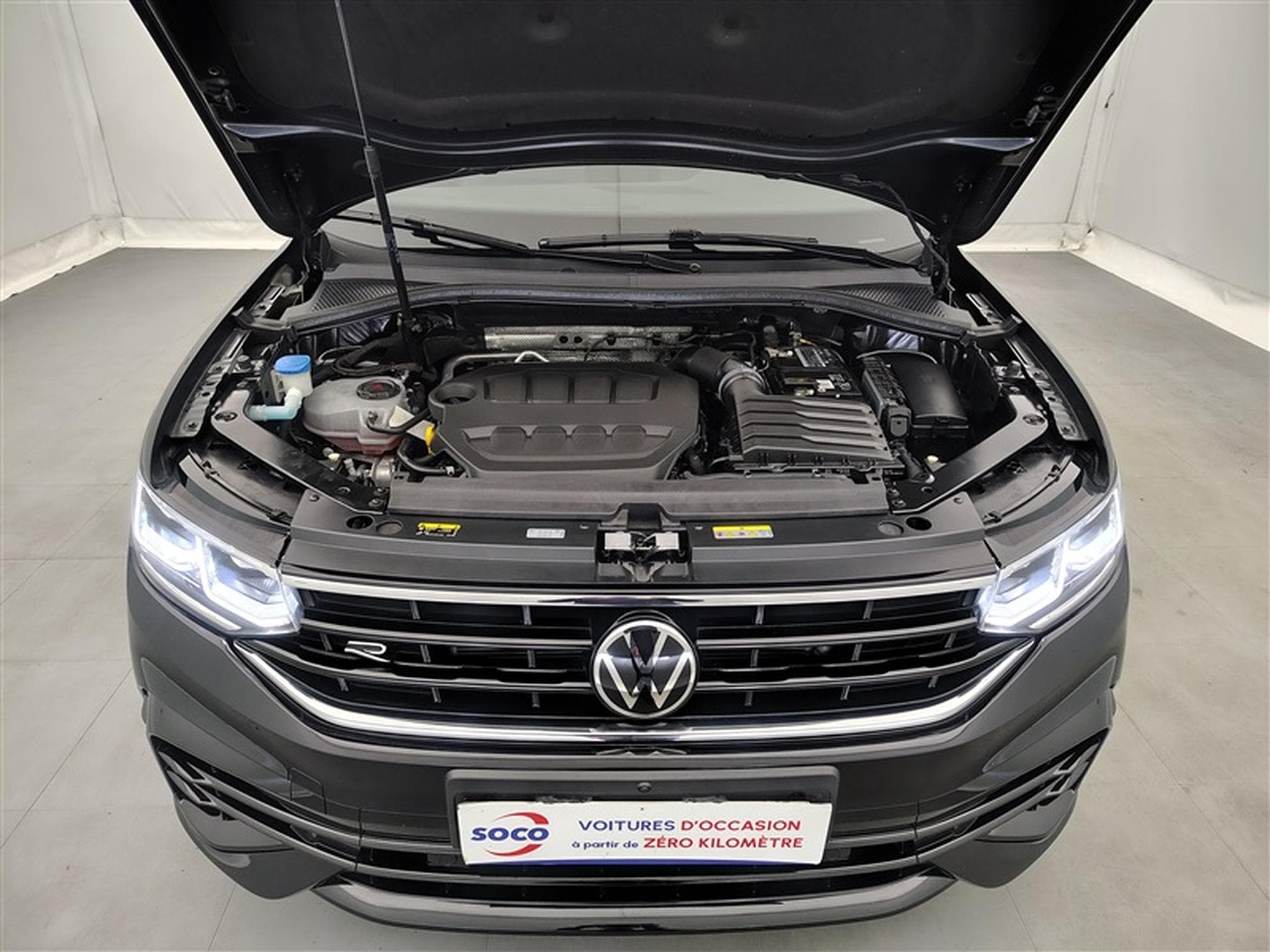 VW Tiguan R 2.0 TSI 4Motion OPF DSG (2023) - Photo 22