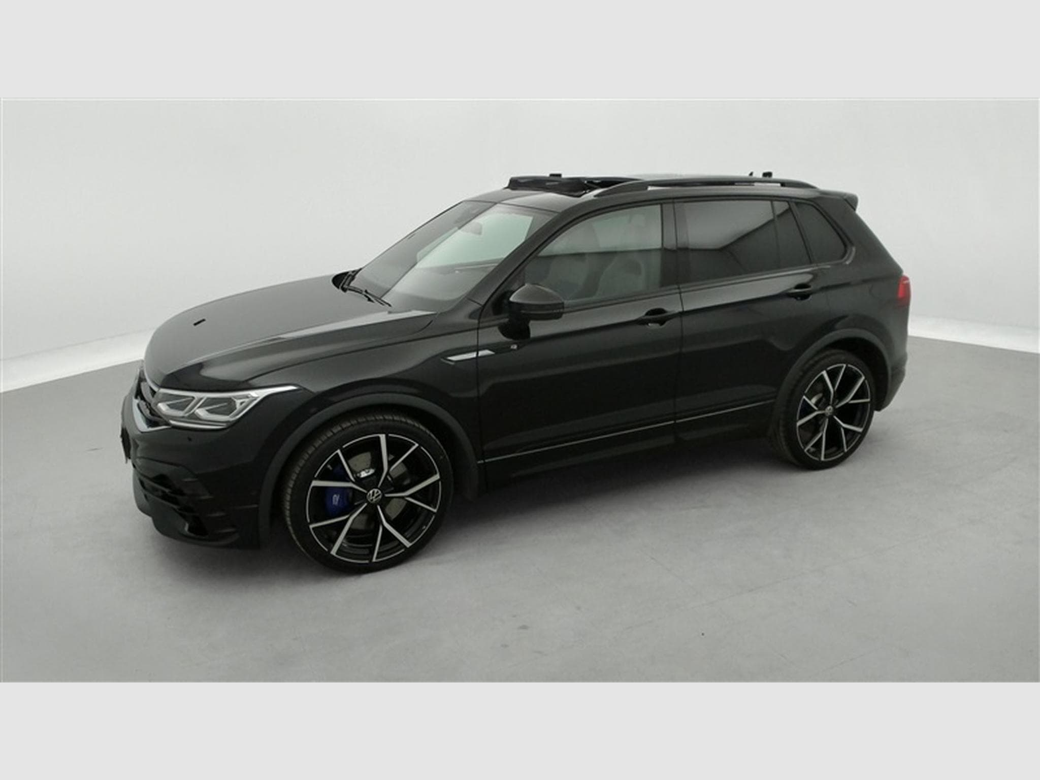 VW Tiguan R 2.0 TSI 4Motion OPF DSG (2023) - Photo 24