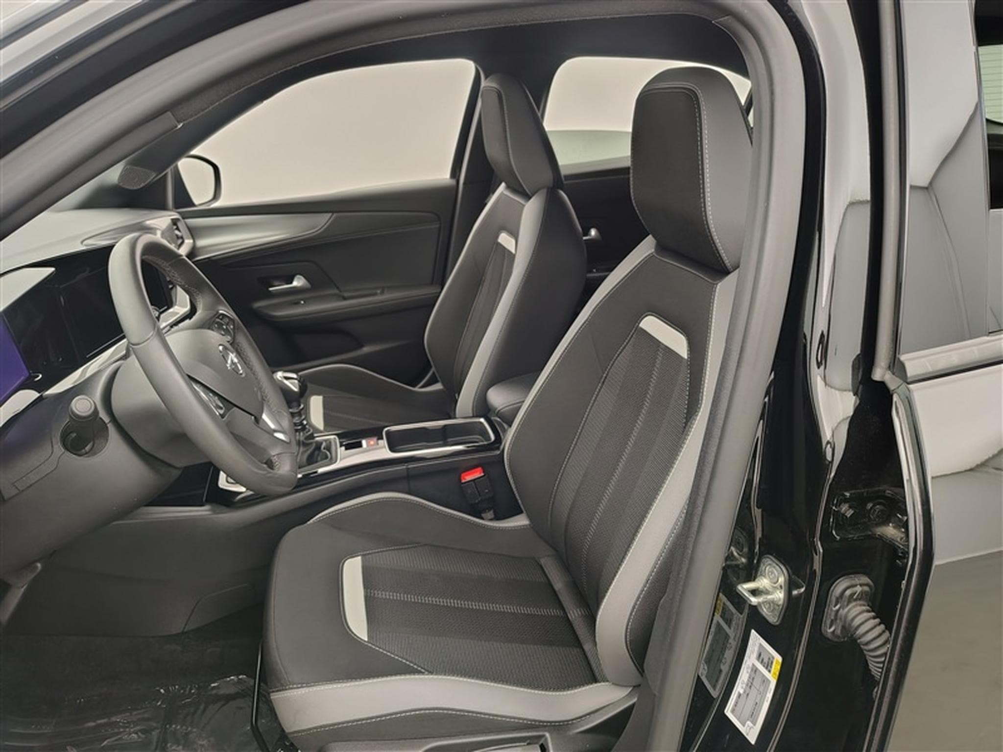 Opel Mokka 1.2 Turbo 136cv GS Line CARPLAY / FULL LED / S-CUIR (2024) - Photo 7