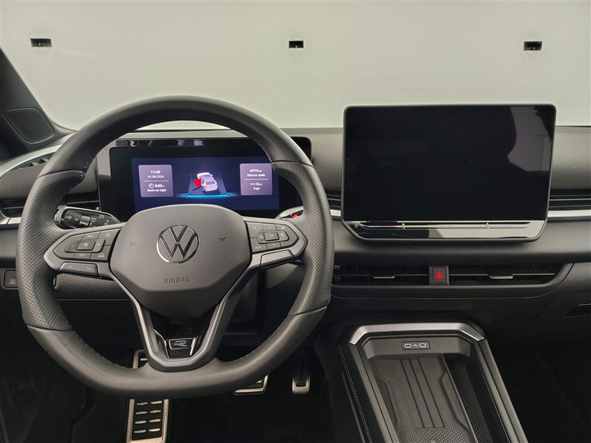 VW T-Roc 1.5 TSI 150cv DSG R-Line *CARPLAY/FULL LED/CAMERA/JA17* (2026) - Photo 9