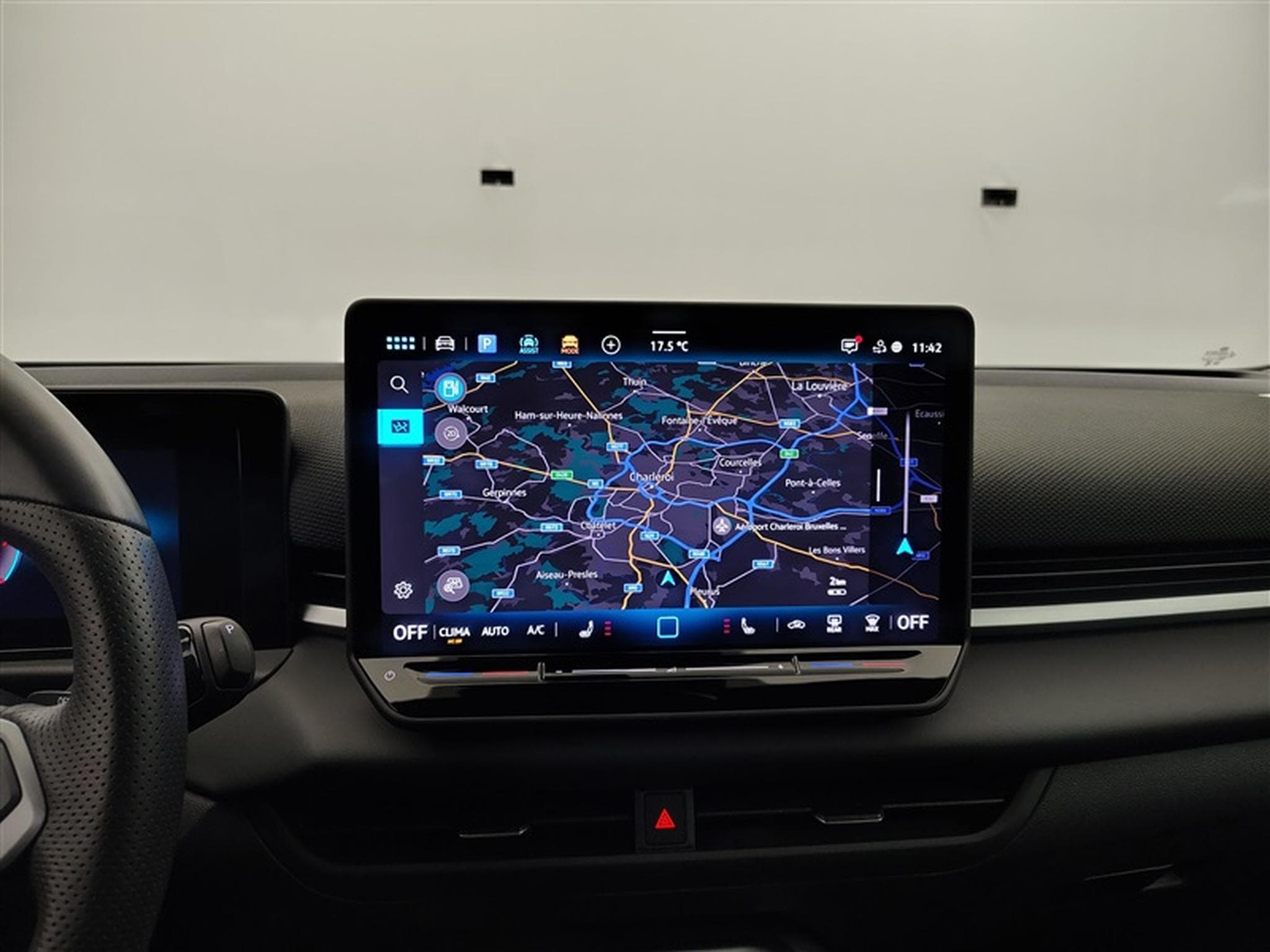 VW T-Roc 1.5 TSI 150cv DSG R-Line *CARPLAY/FULL LED/CAMERA/JA17* (2026) - Photo 11
