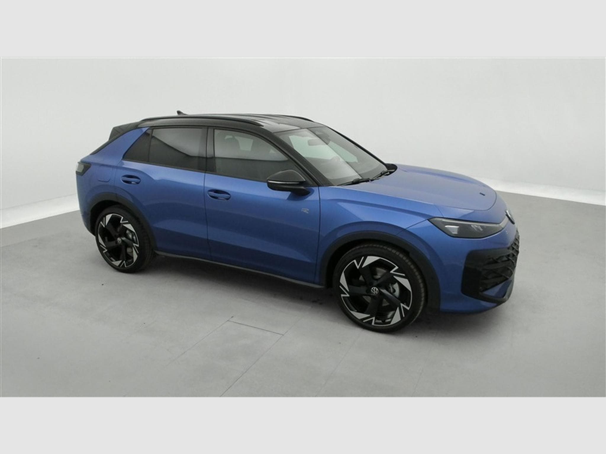 VW T-Roc 1.5 TSI 150cv DSG R-Line *CARPLAY/FULL LED/CAMERA/JA17* (2026) - Photo 24