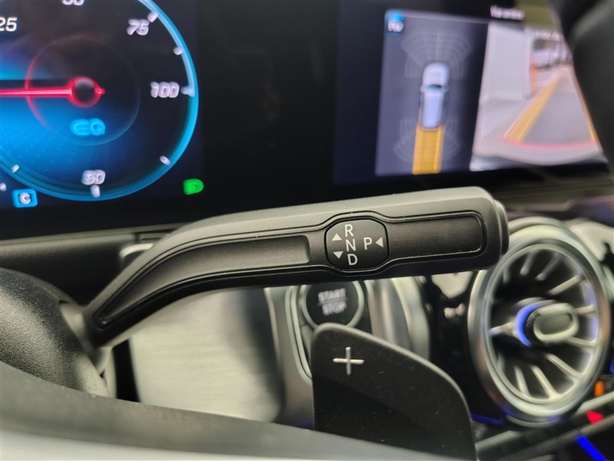 Mercedes EQB Business Line NAVI / FULL LED / S-CUIR (2023) - Photo 12