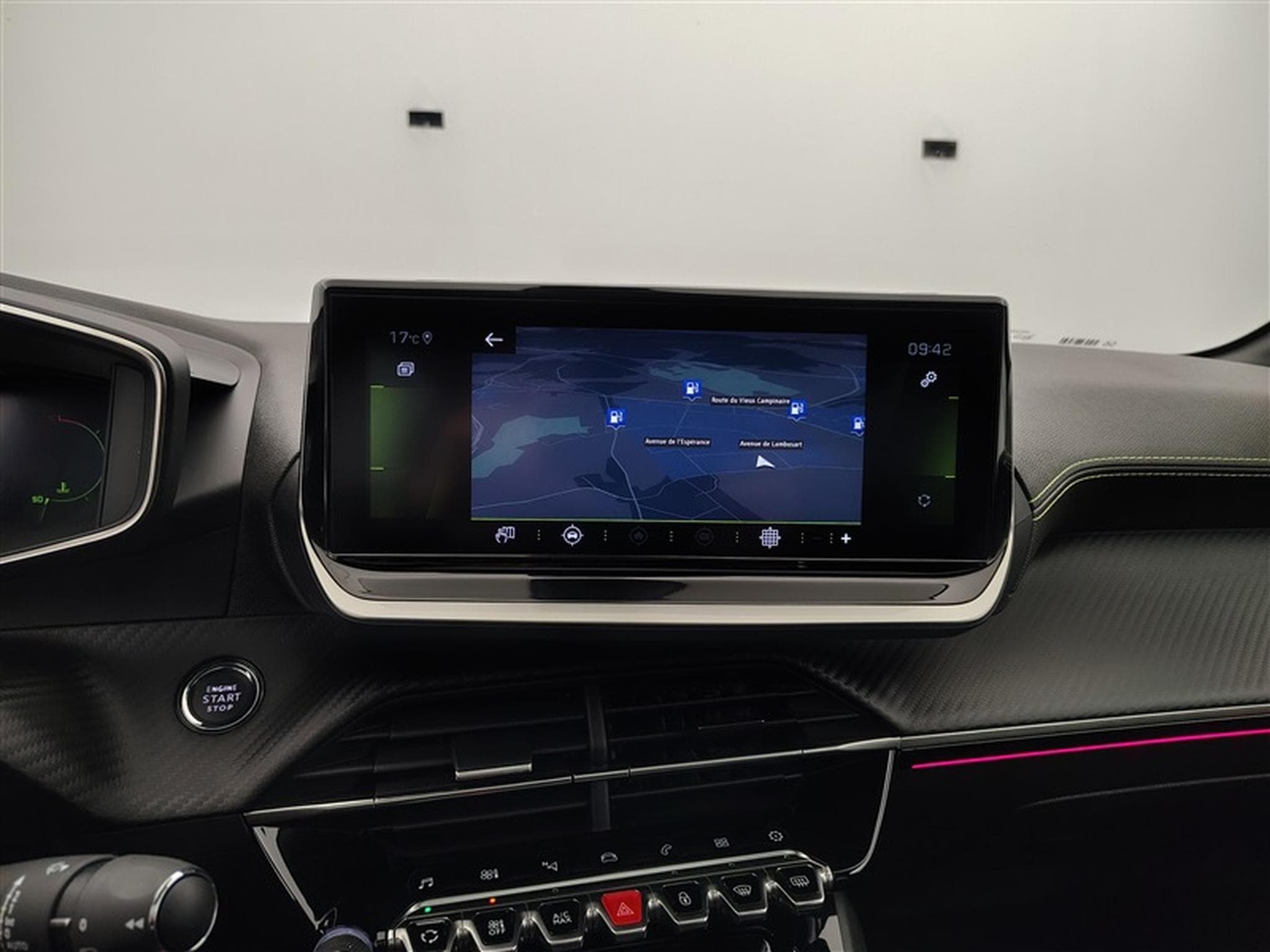Peugeot 208 1.2i  GT Navi/CarPlay/Toit Pano/Caméra/PDC/... (2022) - Photo 11