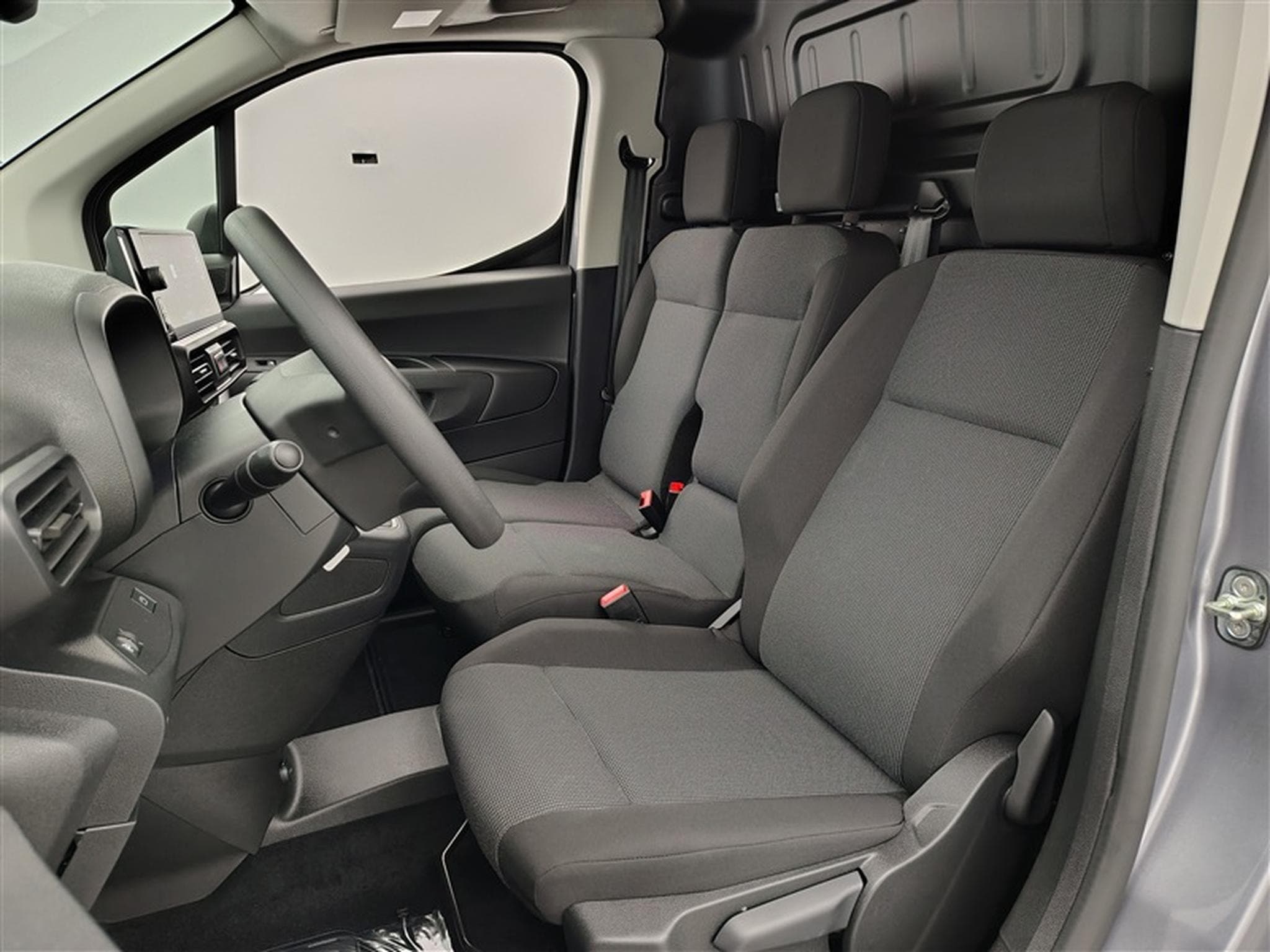 Citroën Berlingo 1.5 BlueHDi 100cv M 3pl. CARPLAY / CAMERA (2026) - Photo 7